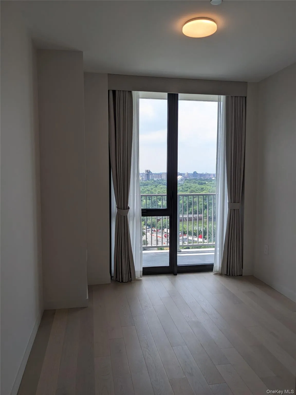 131-02A 40th Road, New York, NY, 2 Bedrooms Bedrooms, 4 Rooms Rooms,1 BathroomBathrooms,Residential Lease,For Rent,40th,0,1019785 131-02A 40th Road, New York, NY, 2 Bedrooms Bedrooms, 4 Rooms Rooms,1 BathroomBathrooms,Residential Lease,For Rent,40th,0,1019785