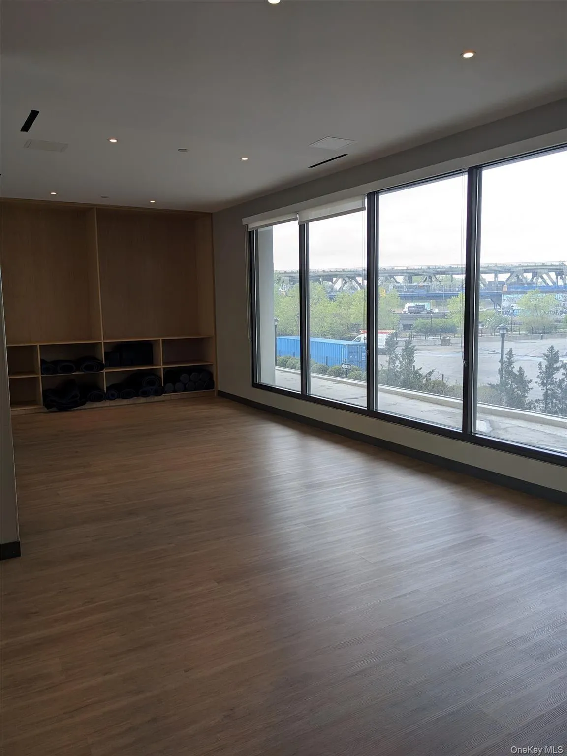 131-02A 40th Road, New York, NY, 2 Bedrooms Bedrooms, 4 Rooms Rooms,1 BathroomBathrooms,Residential Lease,For Rent,40th,0,1019785 131-02A 40th Road, New York, NY, 2 Bedrooms Bedrooms, 4 Rooms Rooms,1 BathroomBathrooms,Residential Lease,For Rent,40th,0,1019785