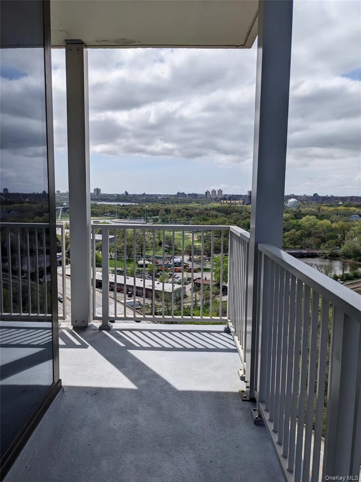 131-02A 40th Road, New York, NY, 2 Bedrooms Bedrooms, 4 Rooms Rooms,1 BathroomBathrooms,Residential Lease,For Rent,40th,0,1019785 131-02A 40th Road, New York, NY, 2 Bedrooms Bedrooms, 4 Rooms Rooms,1 BathroomBathrooms,Residential Lease,For Rent,40th,0,1019785