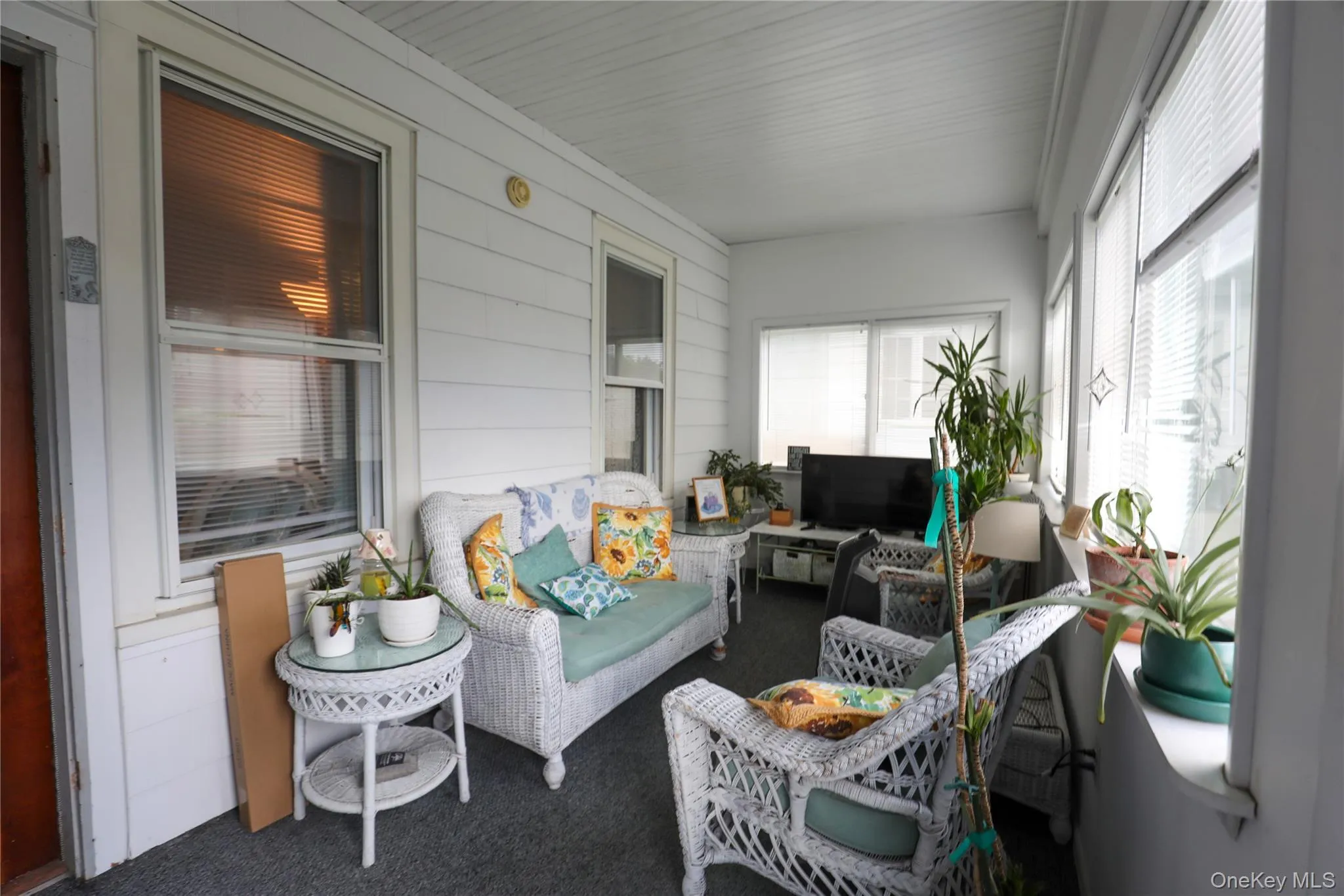 98 Hurley Avenue, Kingston, NY, 2 Bedrooms Bedrooms, 6 Rooms Rooms,1 BathroomBathrooms,Residential Lease,For Rent,Hurley,0,1019787 98 Hurley Avenue, Kingston, NY, 2 Bedrooms Bedrooms, 6 Rooms Rooms,1 BathroomBathrooms,Residential Lease,For Rent,Hurley,0,1019787