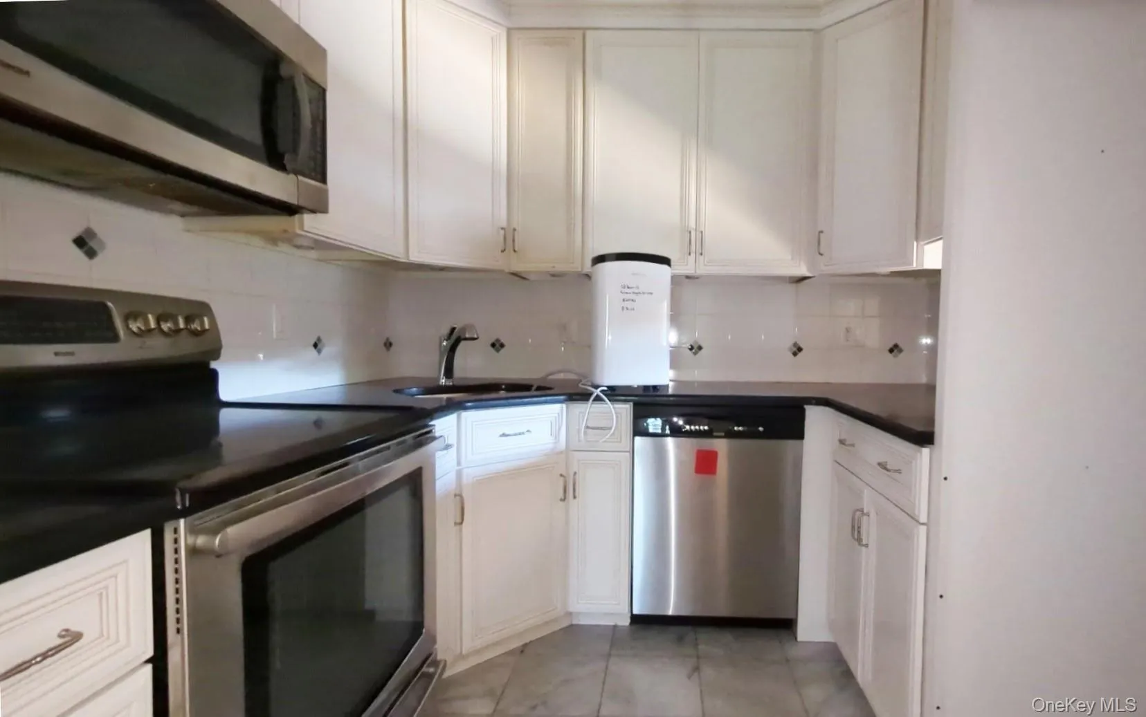 5 Devon Court, Yorktown, NY, 2 Bedrooms Bedrooms, 5 Rooms Rooms,1 BathroomBathrooms,Residential,For Rent,Devon,0,1019790 5 Devon Court, Yorktown, NY, 2 Bedrooms Bedrooms, 5 Rooms Rooms,1 BathroomBathrooms,Residential,For Rent,Devon,0,1019790