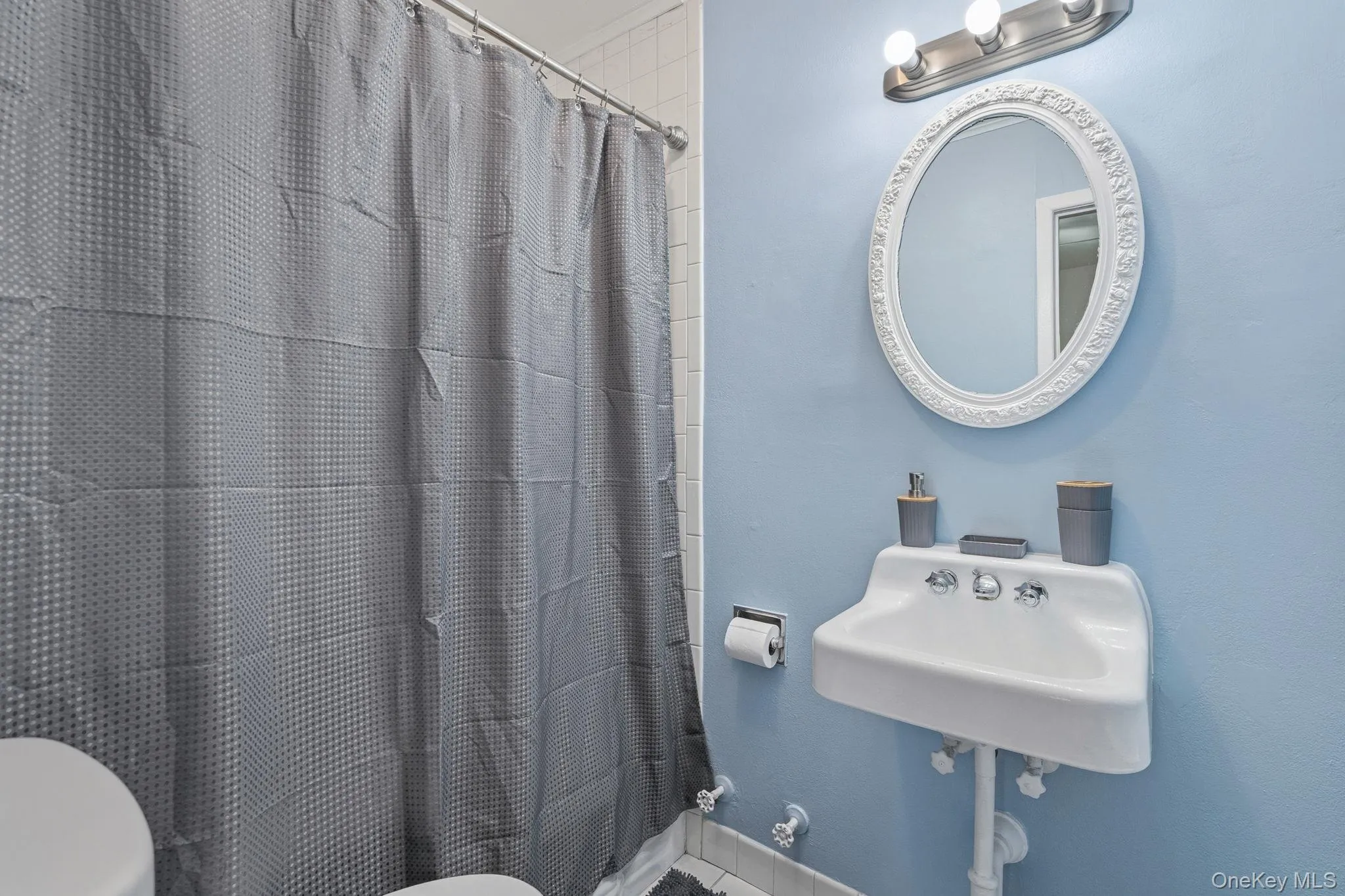 194 Jersey Avenue, Warwick (town), NY, 1 Bedroom Bedrooms, 5 Rooms Rooms,1 BathroomBathrooms,Residential Lease,For Rent,Jersey,0,1019791 194 Jersey Avenue, Warwick (town), NY, 1 Bedroom Bedrooms, 5 Rooms Rooms,1 BathroomBathrooms,Residential Lease,For Rent,Jersey,0,1019791
