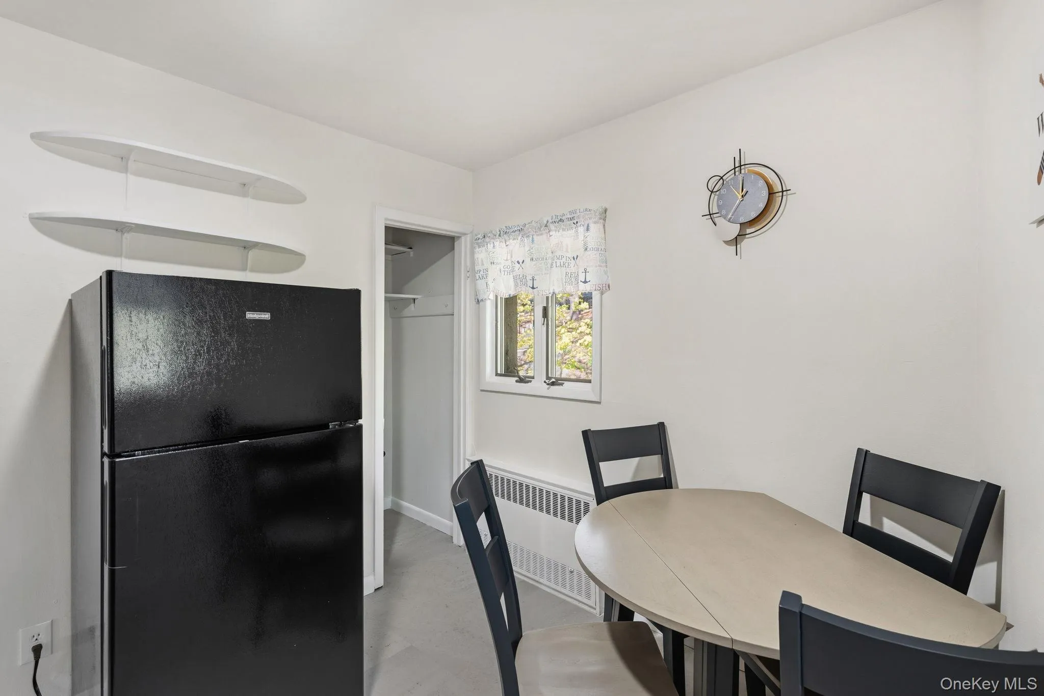 194 Jersey Avenue, Warwick (town), NY, 1 Bedroom Bedrooms, 5 Rooms Rooms,1 BathroomBathrooms,Residential Lease,For Rent,Jersey,0,1019791 194 Jersey Avenue, Warwick (town), NY, 1 Bedroom Bedrooms, 5 Rooms Rooms,1 BathroomBathrooms,Residential Lease,For Rent,Jersey,0,1019791