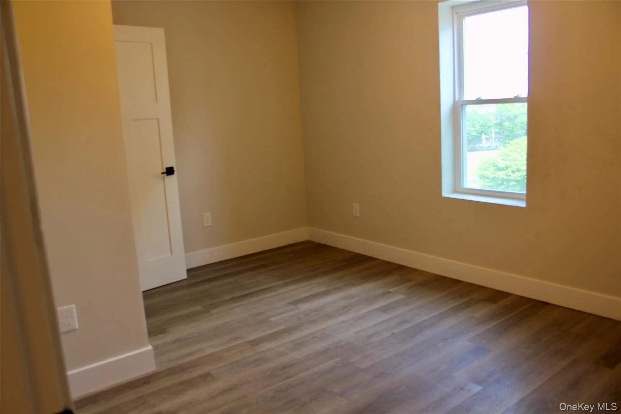 7 Clinton Street, Poughkeepsie, NY, 2 Bedrooms Bedrooms, 5 Rooms Rooms,1 BathroomBathrooms,Residential Lease,For Rent,Clinton,0,1019794 7 Clinton Street, Poughkeepsie, NY, 2 Bedrooms Bedrooms, 5 Rooms Rooms,1 BathroomBathrooms,Residential Lease,For Rent,Clinton,0,1019794
