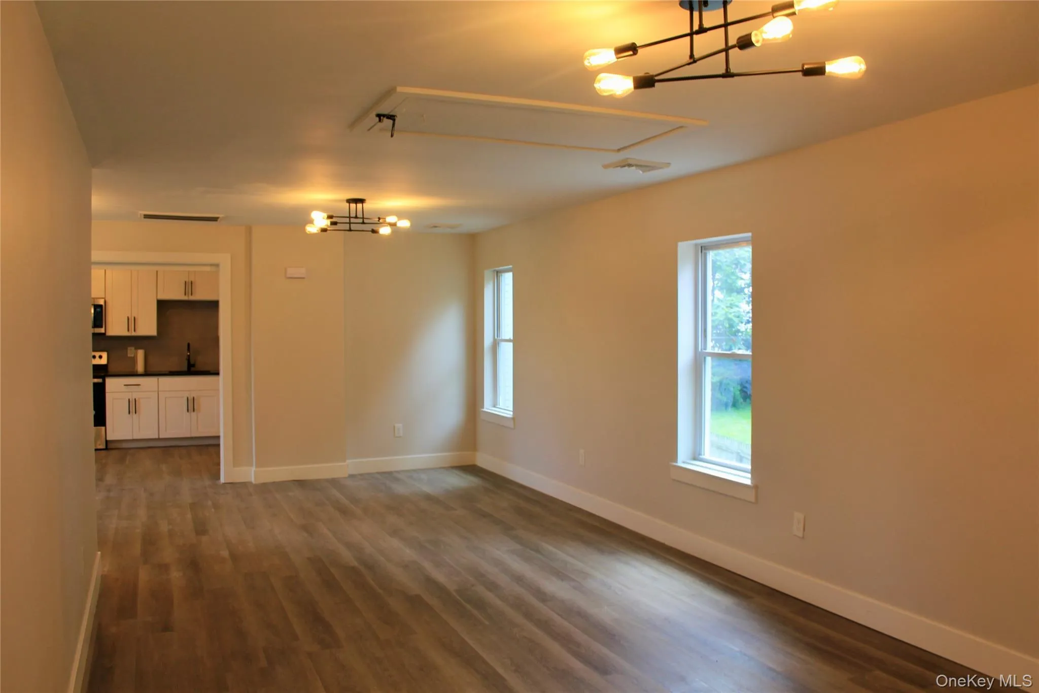 7 Clinton Street, Poughkeepsie, NY, 2 Bedrooms Bedrooms, 5 Rooms Rooms,1 BathroomBathrooms,Residential Lease,For Rent,Clinton,0,1019794 7 Clinton Street, Poughkeepsie, NY, 2 Bedrooms Bedrooms, 5 Rooms Rooms,1 BathroomBathrooms,Residential Lease,For Rent,Clinton,0,1019794