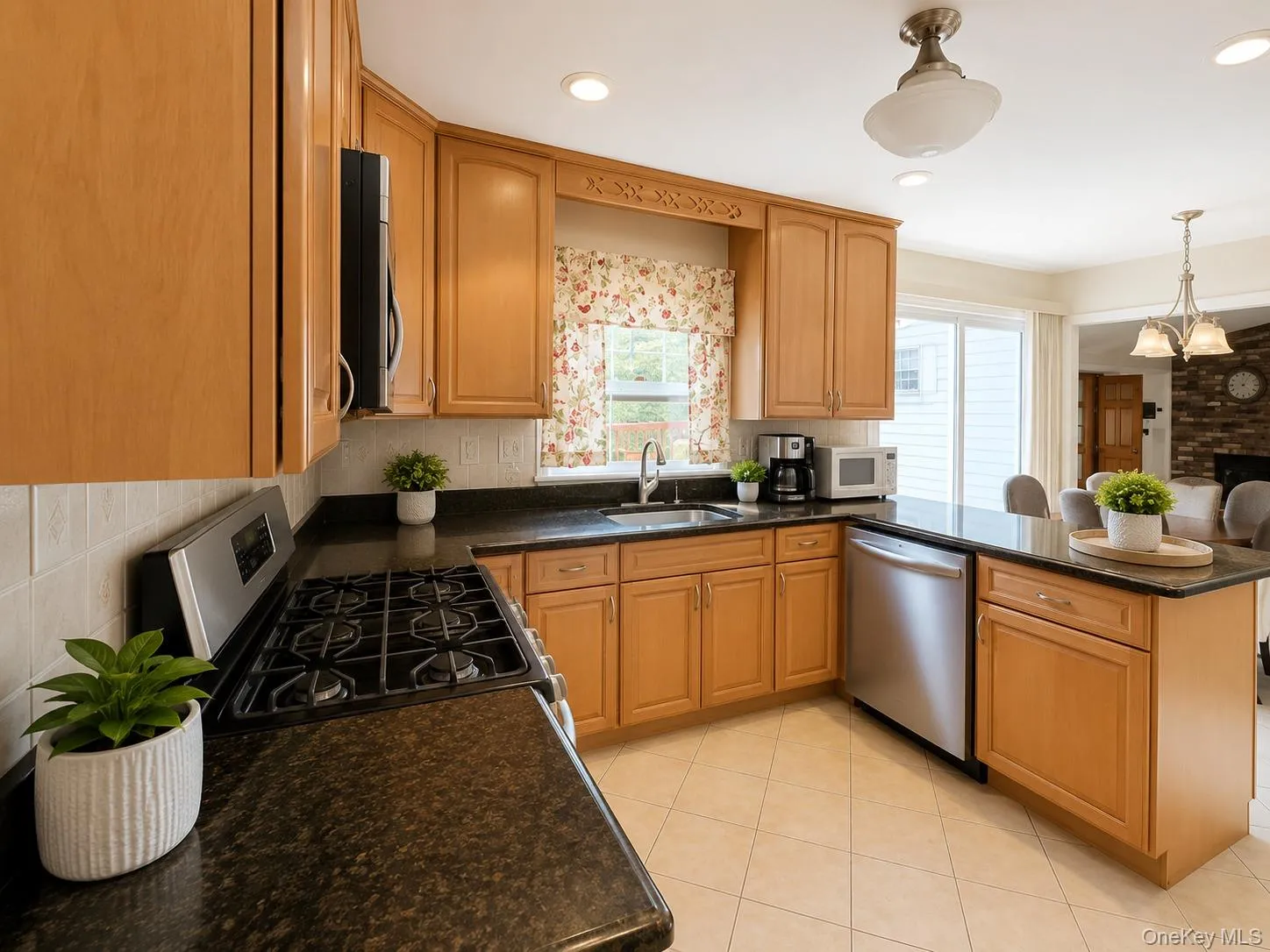 10 Tioken Road, Ramapo, NY, 5 Bedrooms Bedrooms, 9 Rooms Rooms,2 BathroomsBathrooms,Residential,For Rent,Tioken,0,1019797 10 Tioken Road, Ramapo, NY, 5 Bedrooms Bedrooms, 9 Rooms Rooms,2 BathroomsBathrooms,Residential,For Rent,Tioken,0,1019797