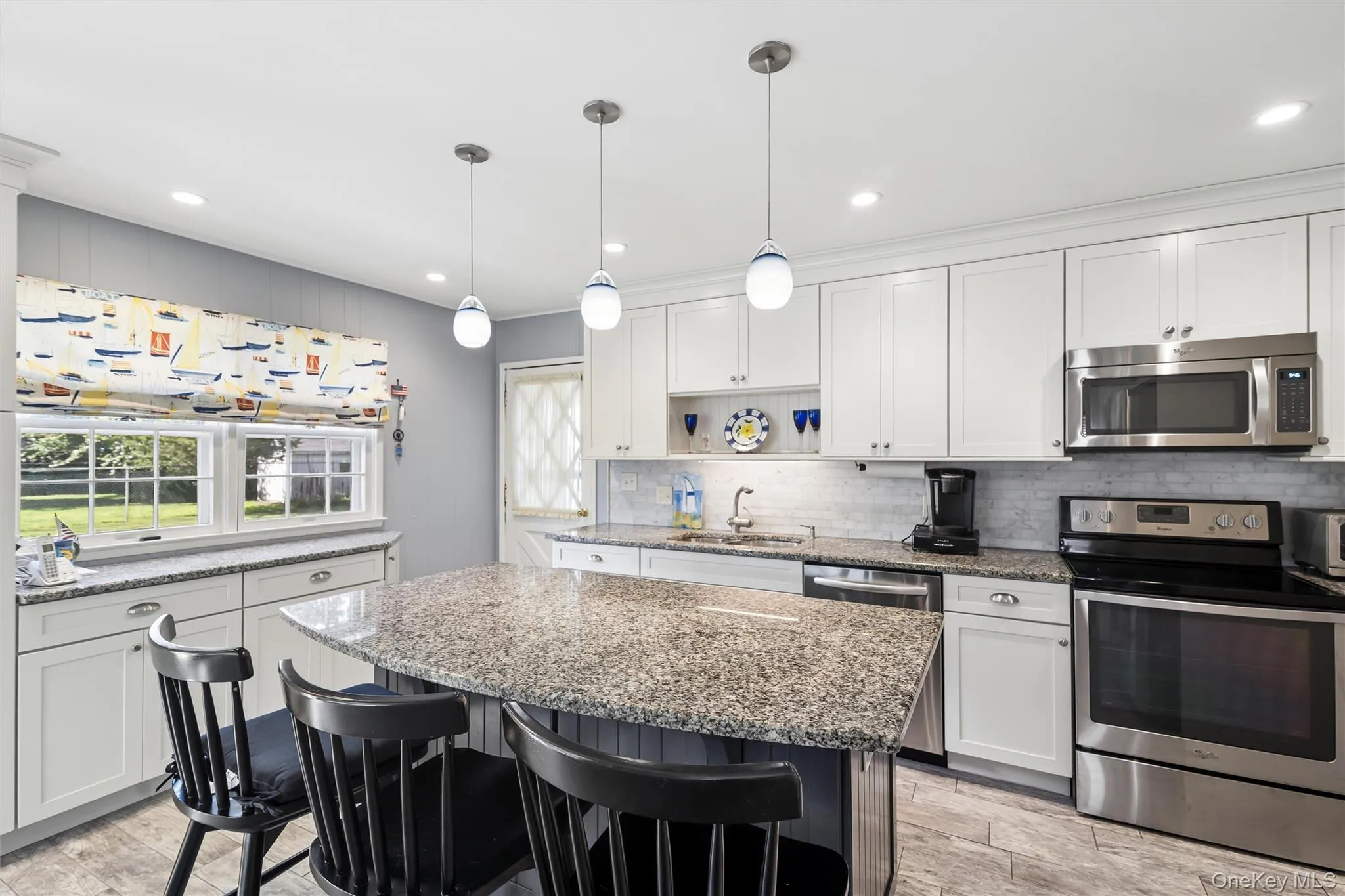 270 Opechee Avenue, Southold, NY, 3 Bedrooms Bedrooms, 7 Rooms Rooms,2 BathroomsBathrooms,Residential,For Rent,Opechee,0,1019799 270 Opechee Avenue, Southold, NY, 3 Bedrooms Bedrooms, 7 Rooms Rooms,2 BathroomsBathrooms,Residential,For Rent,Opechee,0,1019799