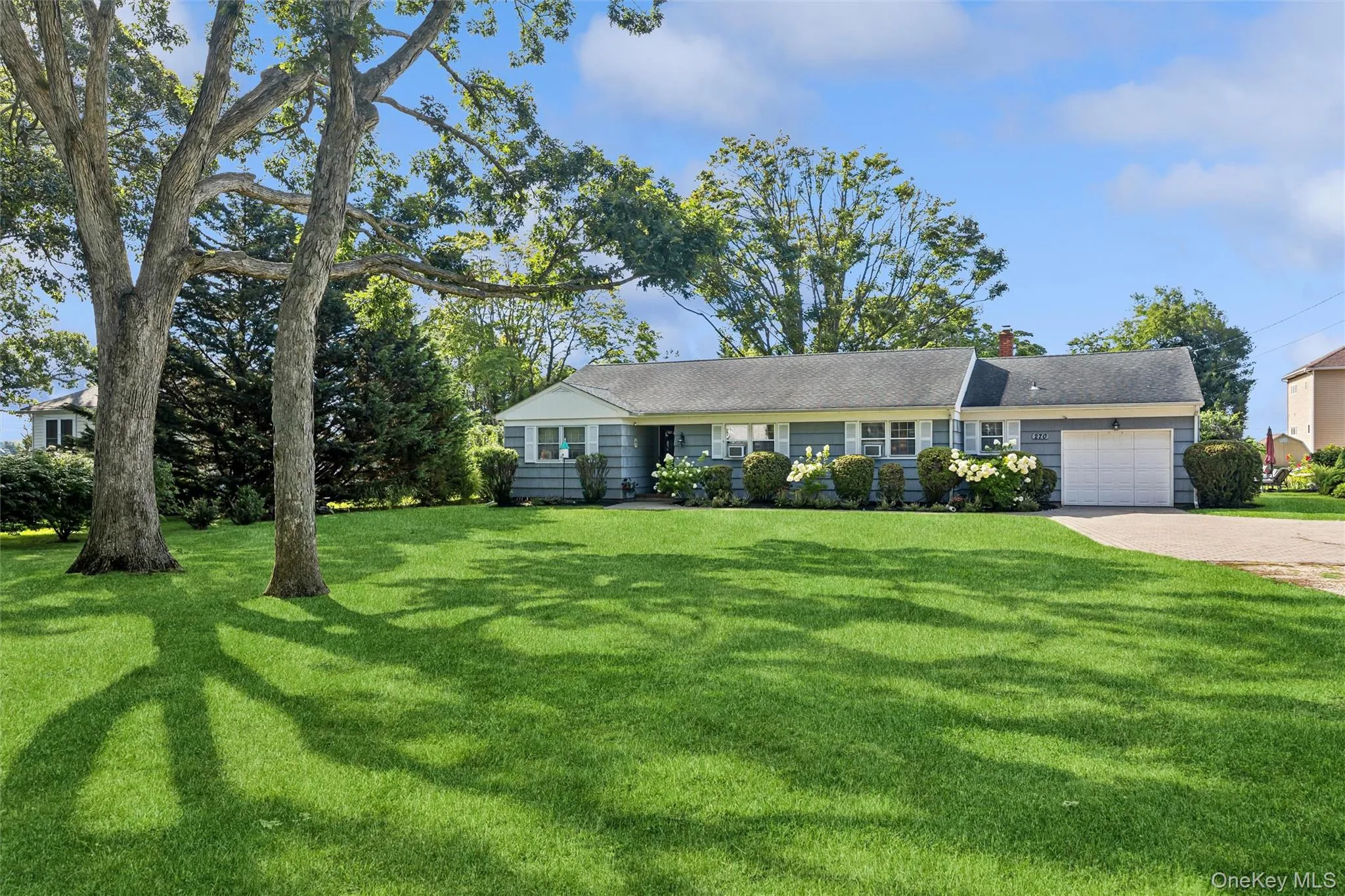 270 Opechee Avenue, Southold, NY, 3 Bedrooms Bedrooms, 7 Rooms Rooms,2 BathroomsBathrooms,Residential,For Rent,Opechee,0,1019799 270 Opechee Avenue, Southold, NY, 3 Bedrooms Bedrooms, 7 Rooms Rooms,2 BathroomsBathrooms,Residential,For Rent,Opechee,0,1019799