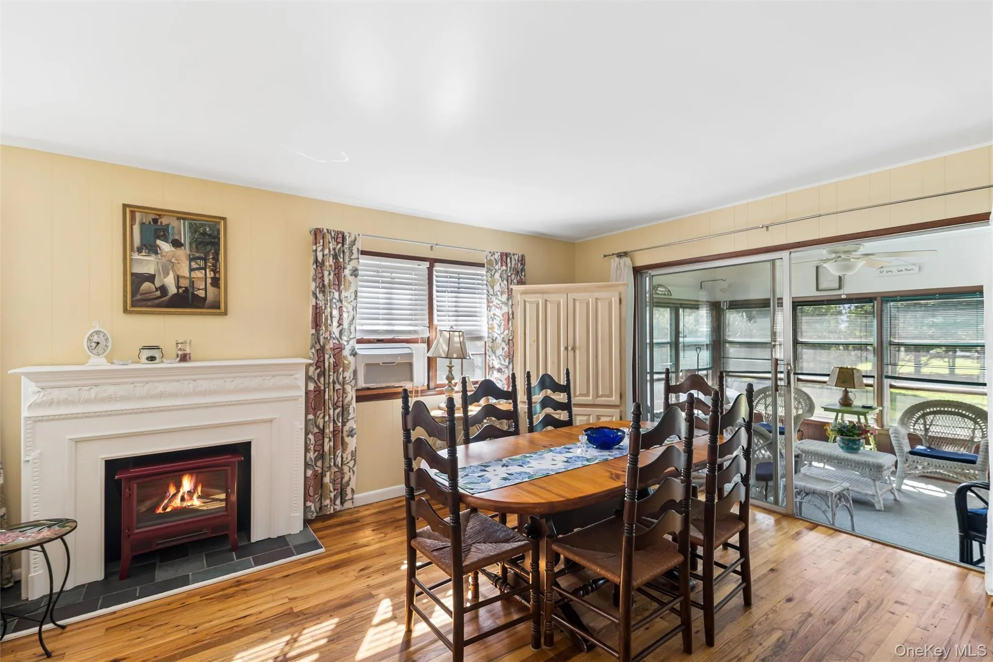 270 Opechee Avenue, Southold, NY, 3 Bedrooms Bedrooms, 7 Rooms Rooms,2 BathroomsBathrooms,Residential,For Rent,Opechee,0,1019799 270 Opechee Avenue, Southold, NY, 3 Bedrooms Bedrooms, 7 Rooms Rooms,2 BathroomsBathrooms,Residential,For Rent,Opechee,0,1019799