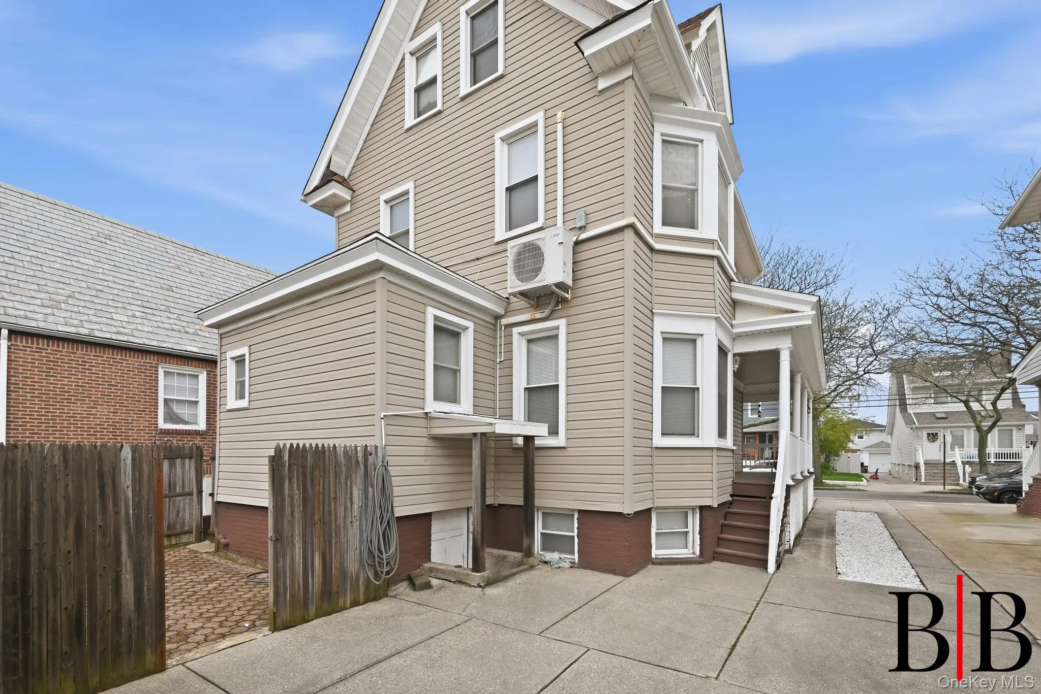 533 Beach 130th Street, New York, NY, 6 Bedrooms Bedrooms, 10 Rooms Rooms,2 BathroomsBathrooms,Residential,For Rent,Beach 130th,0,1019800 533 Beach 130th Street, New York, NY, 6 Bedrooms Bedrooms, 10 Rooms Rooms,2 BathroomsBathrooms,Residential,For Rent,Beach 130th,0,1019800