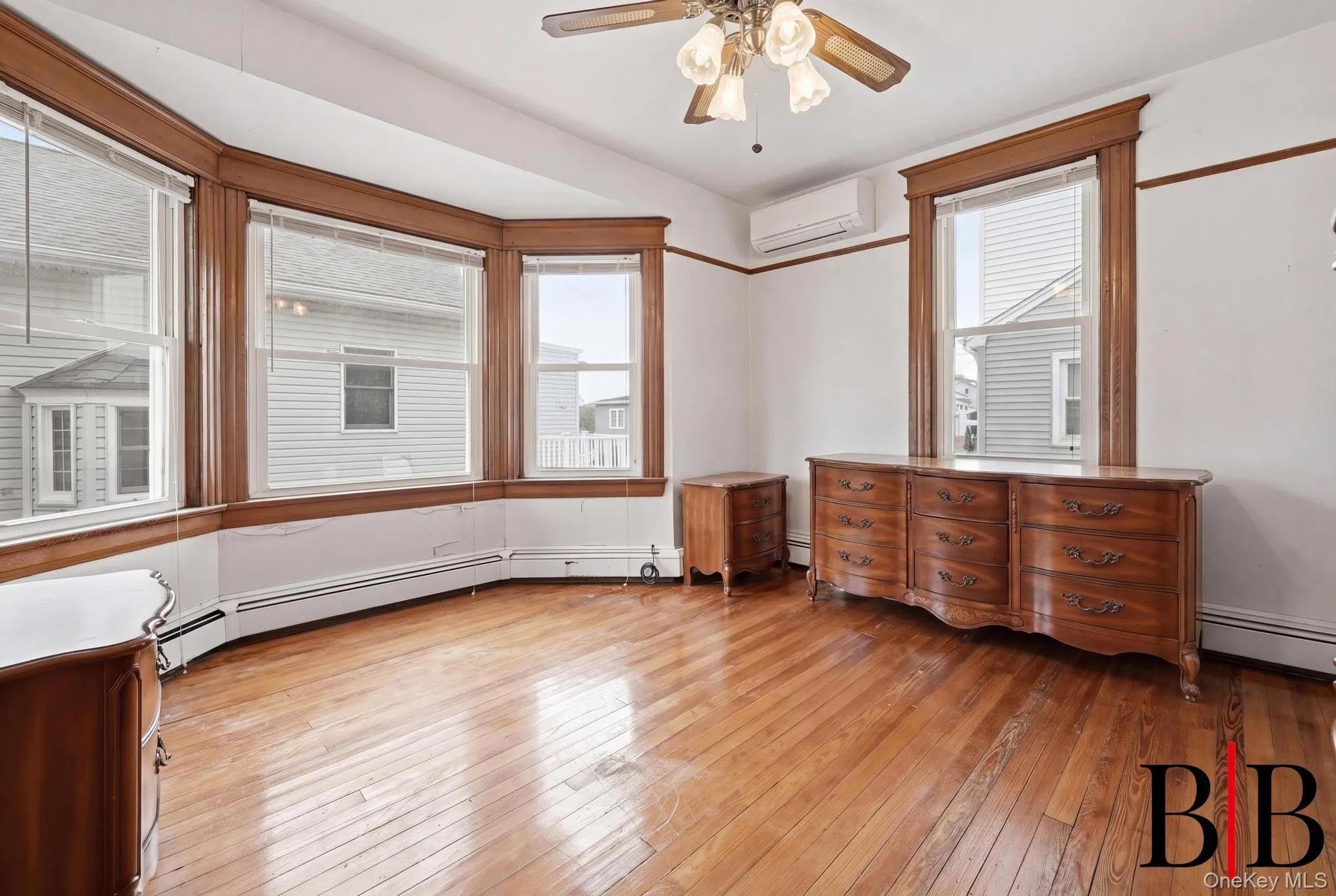 533 Beach 130th Street, New York, NY, 6 Bedrooms Bedrooms, 10 Rooms Rooms,2 BathroomsBathrooms,Residential,For Rent,Beach 130th,0,1019800 533 Beach 130th Street, New York, NY, 6 Bedrooms Bedrooms, 10 Rooms Rooms,2 BathroomsBathrooms,Residential,For Rent,Beach 130th,0,1019800