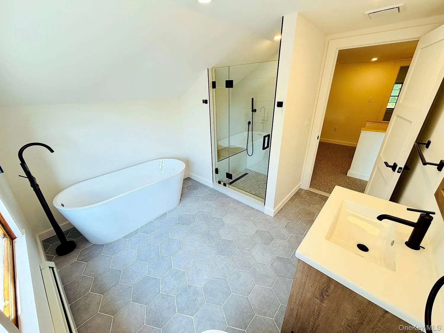 Upstairs full bath Upstairs full bath