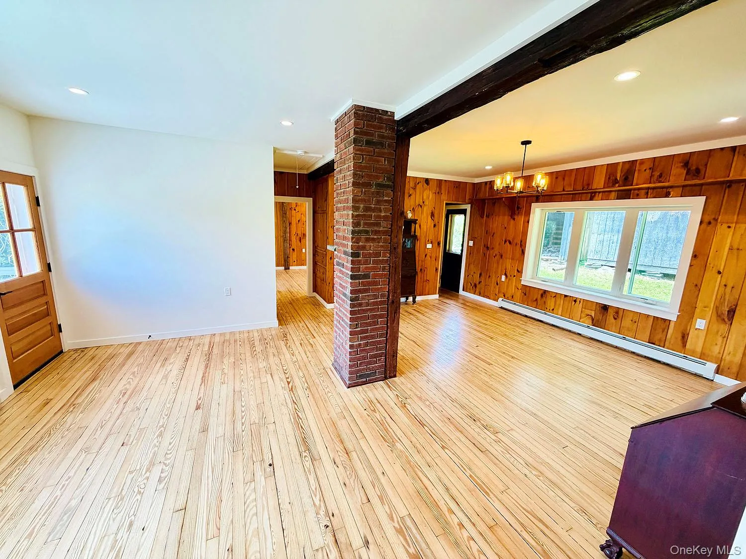 This is off the kitchen. Gleaming floors, lots of windows here. This is off the kitchen. Gleaming floors, lots of windows here.