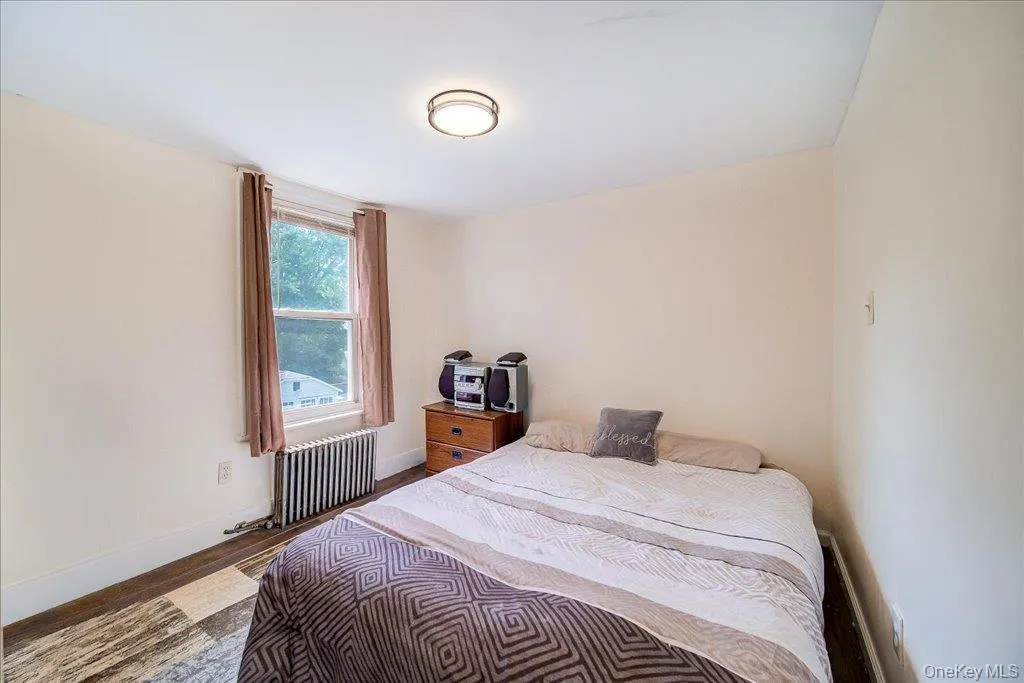 40 Elm Street, Beacon, NY, 2 Bedrooms Bedrooms, 6 Rooms Rooms,1 BathroomBathrooms,Residential,For Rent,Elm,0,1019803 40 Elm Street, Beacon, NY, 2 Bedrooms Bedrooms, 6 Rooms Rooms,1 BathroomBathrooms,Residential,For Rent,Elm,0,1019803