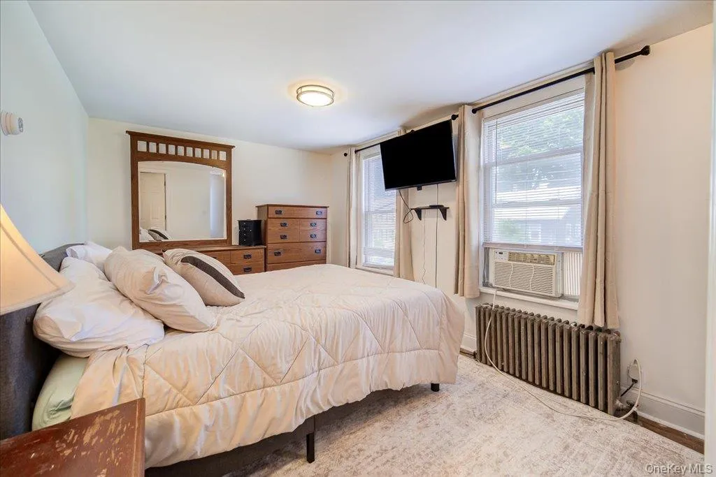 40 Elm Street, Beacon, NY, 2 Bedrooms Bedrooms, 6 Rooms Rooms,1 BathroomBathrooms,Residential,For Rent,Elm,0,1019803 40 Elm Street, Beacon, NY, 2 Bedrooms Bedrooms, 6 Rooms Rooms,1 BathroomBathrooms,Residential,For Rent,Elm,0,1019803