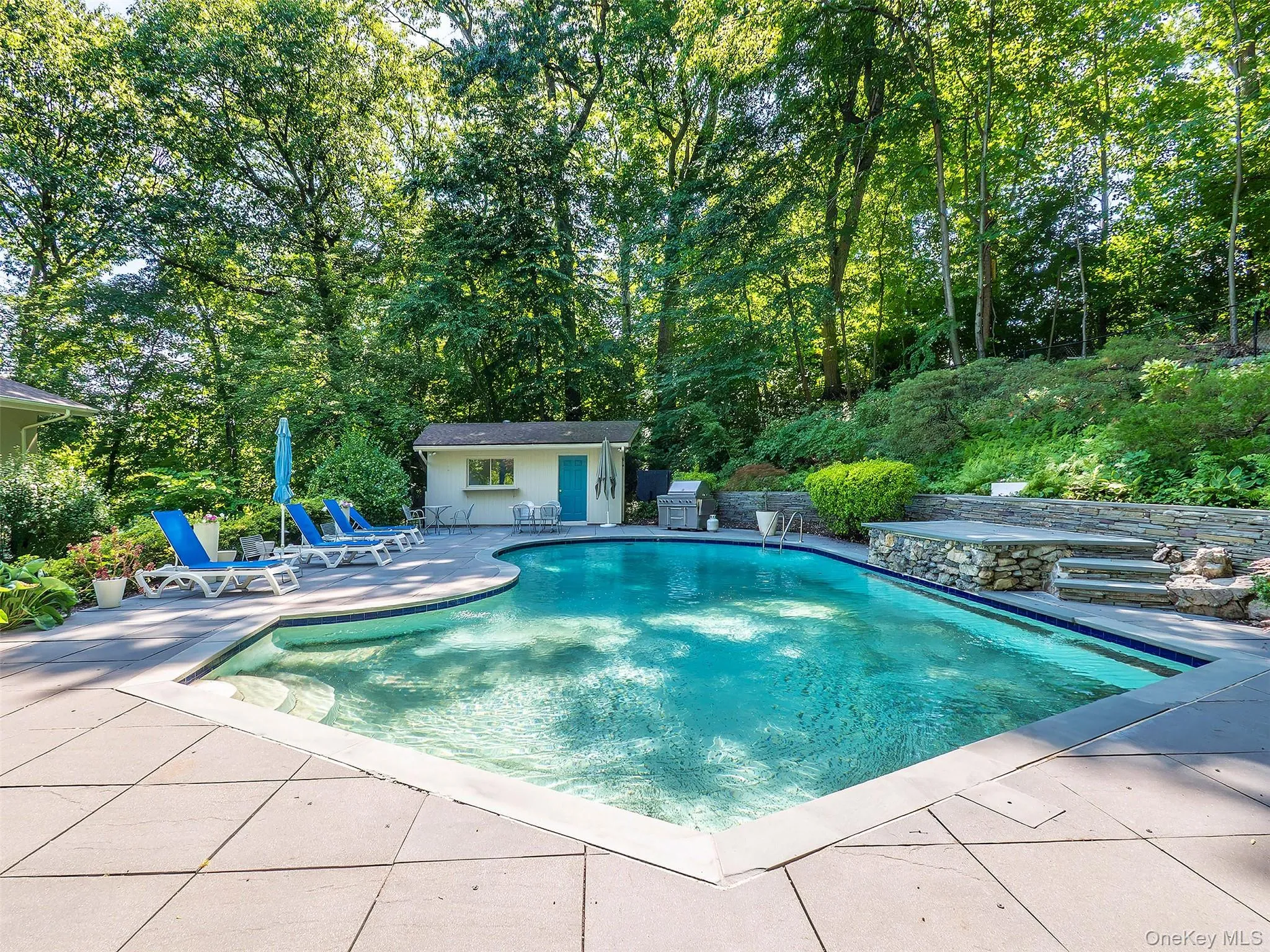 7 Southeast Road, North Hempstead, NY, 5 Bedrooms Bedrooms, 10 Rooms Rooms,3 BathroomsBathrooms,Residential Lease,For Rent,Southeast,0,1019805 7 Southeast Road, North Hempstead, NY, 5 Bedrooms Bedrooms, 10 Rooms Rooms,3 BathroomsBathrooms,Residential Lease,For Rent,Southeast,0,1019805