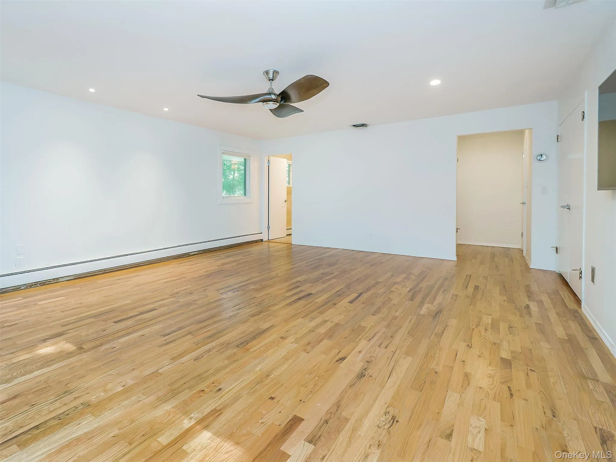 7 Southeast Road, North Hempstead, NY, 5 Bedrooms Bedrooms, 10 Rooms Rooms,3 BathroomsBathrooms,Residential Lease,For Rent,Southeast,0,1019805 7 Southeast Road, North Hempstead, NY, 5 Bedrooms Bedrooms, 10 Rooms Rooms,3 BathroomsBathrooms,Residential Lease,For Rent,Southeast,0,1019805