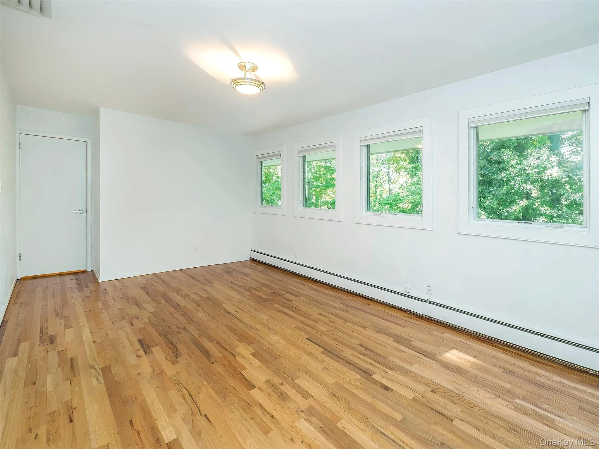 7 Southeast Road, North Hempstead, NY, 5 Bedrooms Bedrooms, 10 Rooms Rooms,3 BathroomsBathrooms,Residential Lease,For Rent,Southeast,0,1019805 7 Southeast Road, North Hempstead, NY, 5 Bedrooms Bedrooms, 10 Rooms Rooms,3 BathroomsBathrooms,Residential Lease,For Rent,Southeast,0,1019805