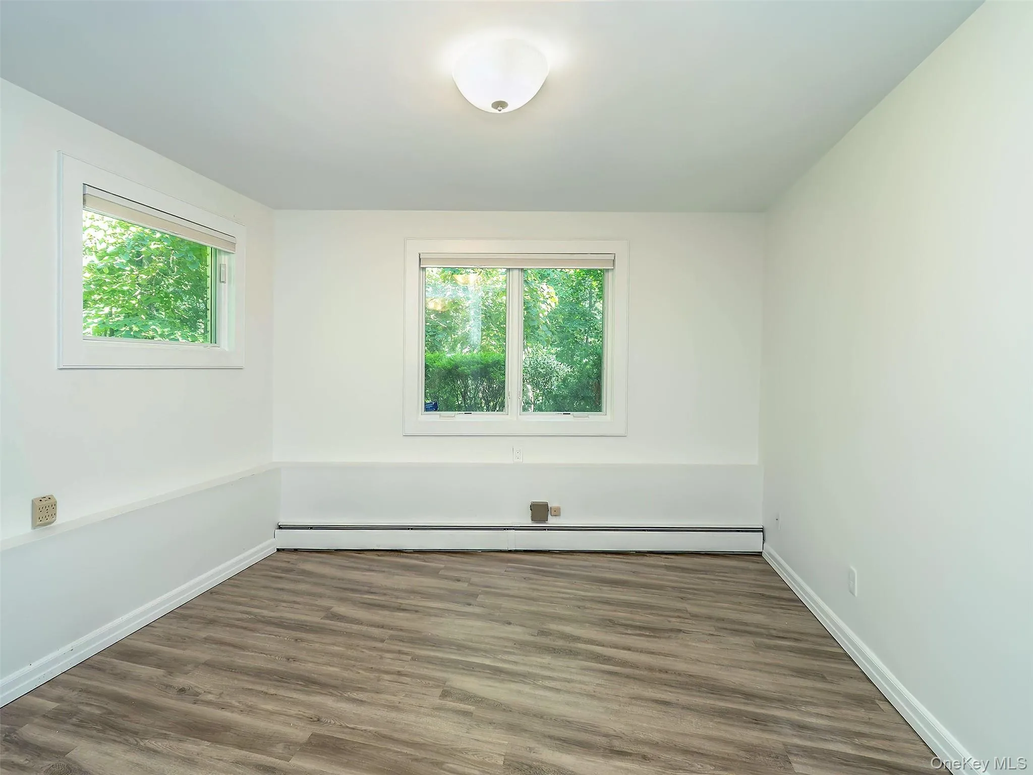 7 Southeast Road, North Hempstead, NY, 5 Bedrooms Bedrooms, 10 Rooms Rooms,3 BathroomsBathrooms,Residential Lease,For Rent,Southeast,0,1019805 7 Southeast Road, North Hempstead, NY, 5 Bedrooms Bedrooms, 10 Rooms Rooms,3 BathroomsBathrooms,Residential Lease,For Rent,Southeast,0,1019805