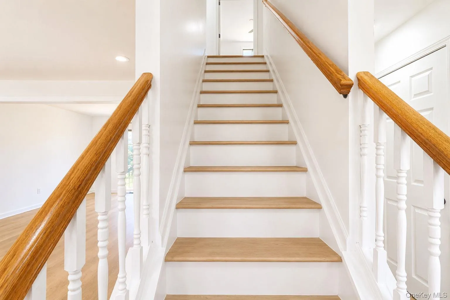 5 Alicia Lane, Warwick (town), NY, 3 Bedrooms Bedrooms, 9 Rooms Rooms,2 BathroomsBathrooms,Residential,For Rent,Alicia,0,1019807 5 Alicia Lane, Warwick (town), NY, 3 Bedrooms Bedrooms, 9 Rooms Rooms,2 BathroomsBathrooms,Residential,For Rent,Alicia,0,1019807