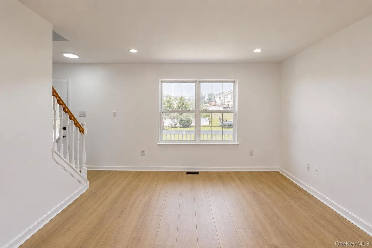 5 Alicia Lane, Warwick (town), NY, 3 Bedrooms Bedrooms, 9 Rooms Rooms,2 BathroomsBathrooms,Residential,For Rent,Alicia,0,1019807 5 Alicia Lane, Warwick (town), NY, 3 Bedrooms Bedrooms, 9 Rooms Rooms,2 BathroomsBathrooms,Residential,For Rent,Alicia,0,1019807