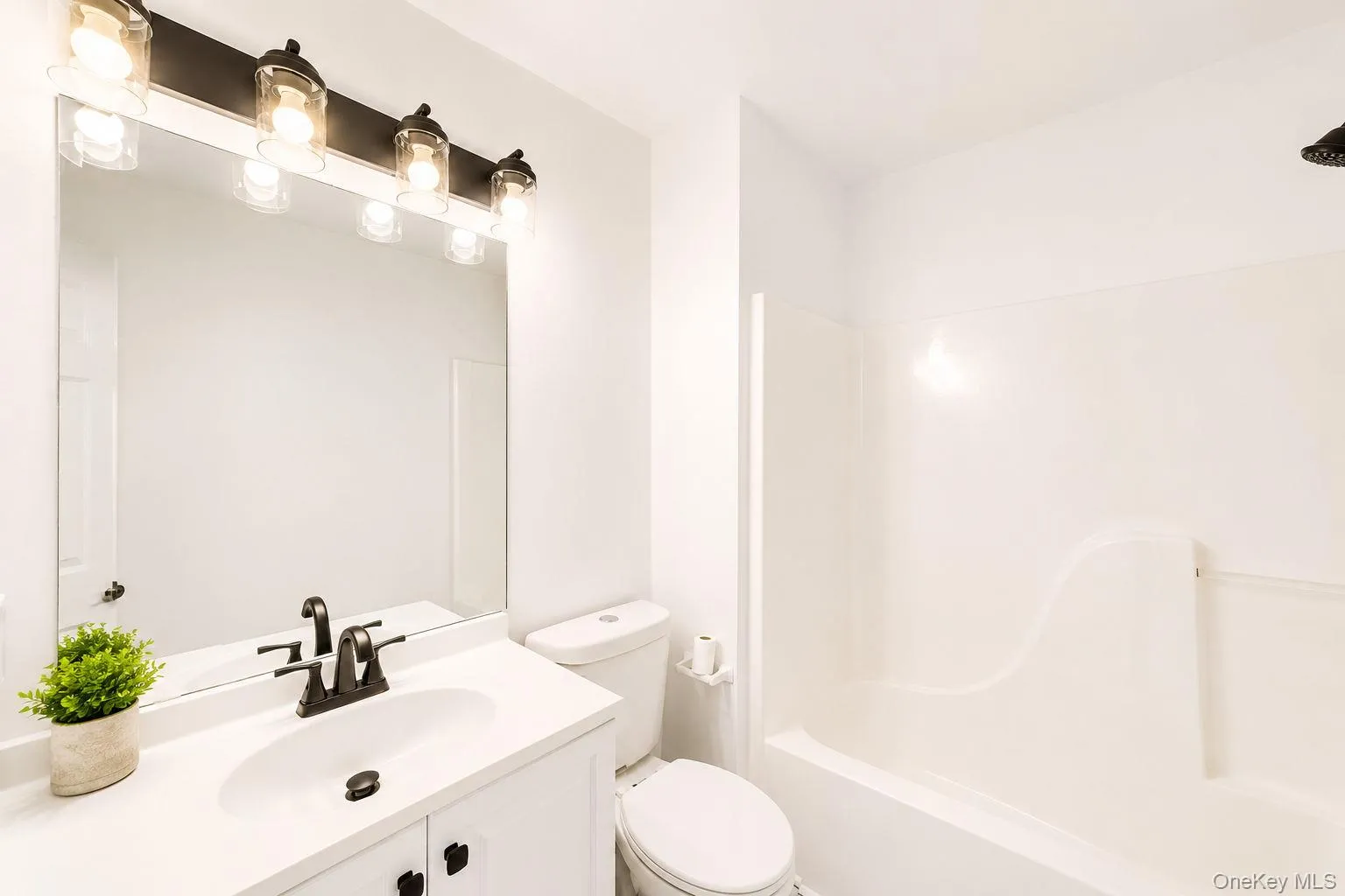 5 Alicia Lane, Warwick (town), NY, 3 Bedrooms Bedrooms, 9 Rooms Rooms,2 BathroomsBathrooms,Residential,For Rent,Alicia,0,1019807 5 Alicia Lane, Warwick (town), NY, 3 Bedrooms Bedrooms, 9 Rooms Rooms,2 BathroomsBathrooms,Residential,For Rent,Alicia,0,1019807