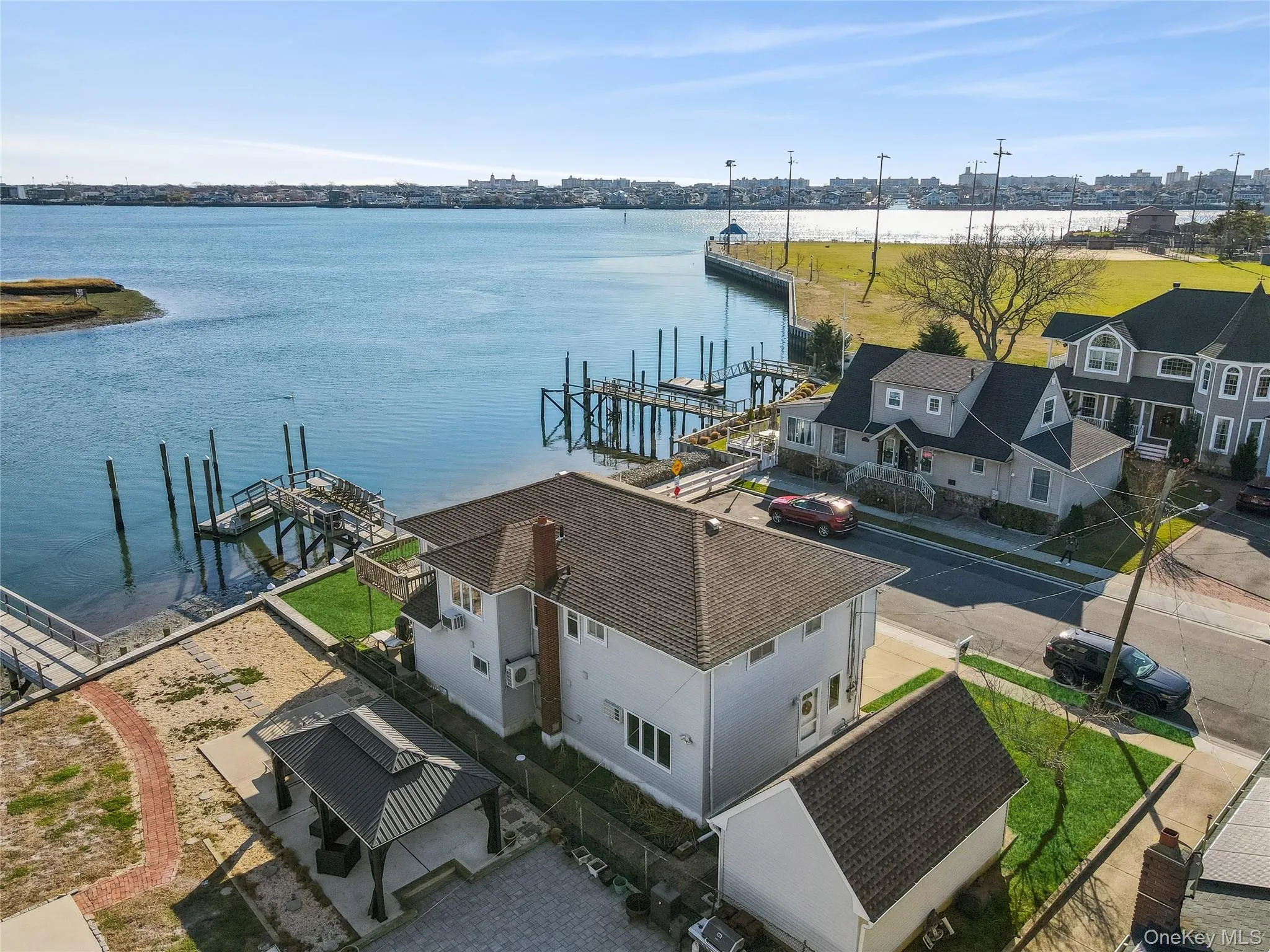 255 Delaware Avenue, Hempstead, NY, 5 Bedrooms Bedrooms, 9 Rooms Rooms,3 BathroomsBathrooms,Residential Lease,For Rent,Delaware,0,1019808 255 Delaware Avenue, Hempstead, NY, 5 Bedrooms Bedrooms, 9 Rooms Rooms,3 BathroomsBathrooms,Residential Lease,For Rent,Delaware,0,1019808