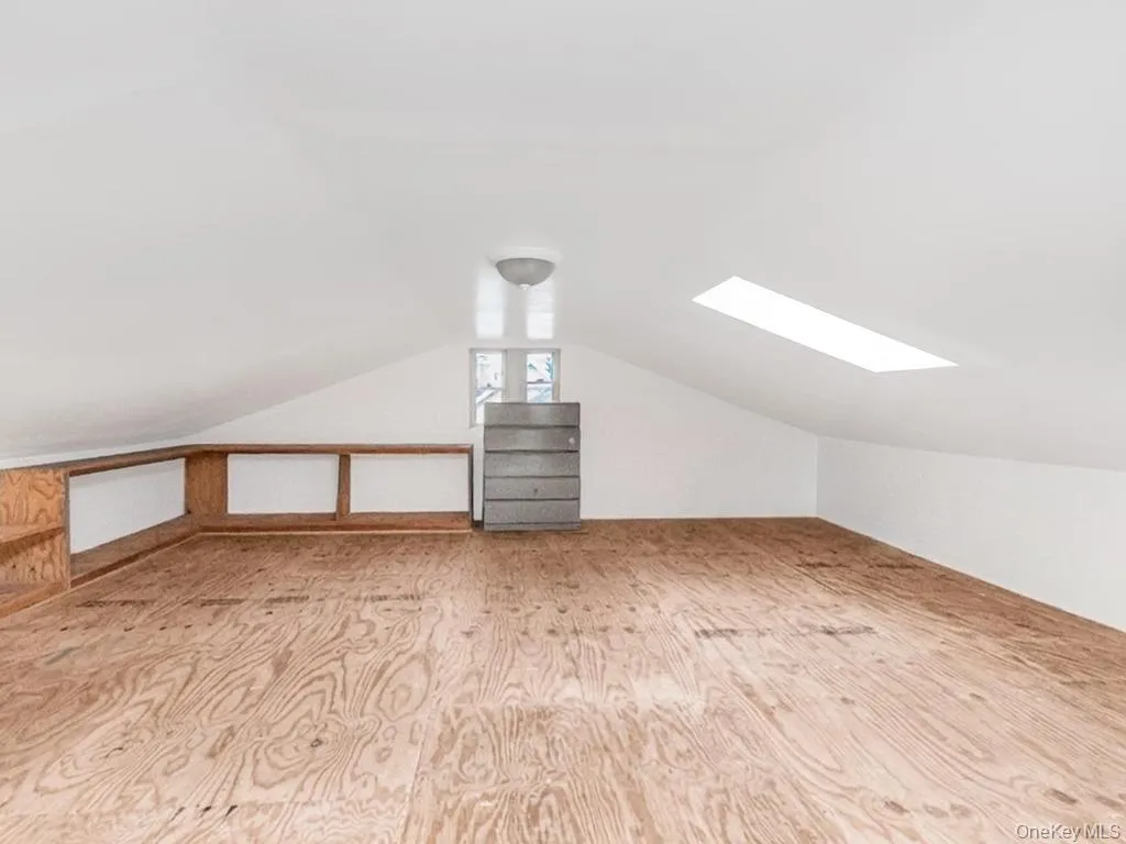 4004 Rombouts Avenue, New York, NY, 6 Bedrooms Bedrooms, 10 Rooms Rooms,3 BathroomsBathrooms,Residential,For Rent,Rombouts,0,1019809 4004 Rombouts Avenue, New York, NY, 6 Bedrooms Bedrooms, 10 Rooms Rooms,3 BathroomsBathrooms,Residential,For Rent,Rombouts,0,1019809