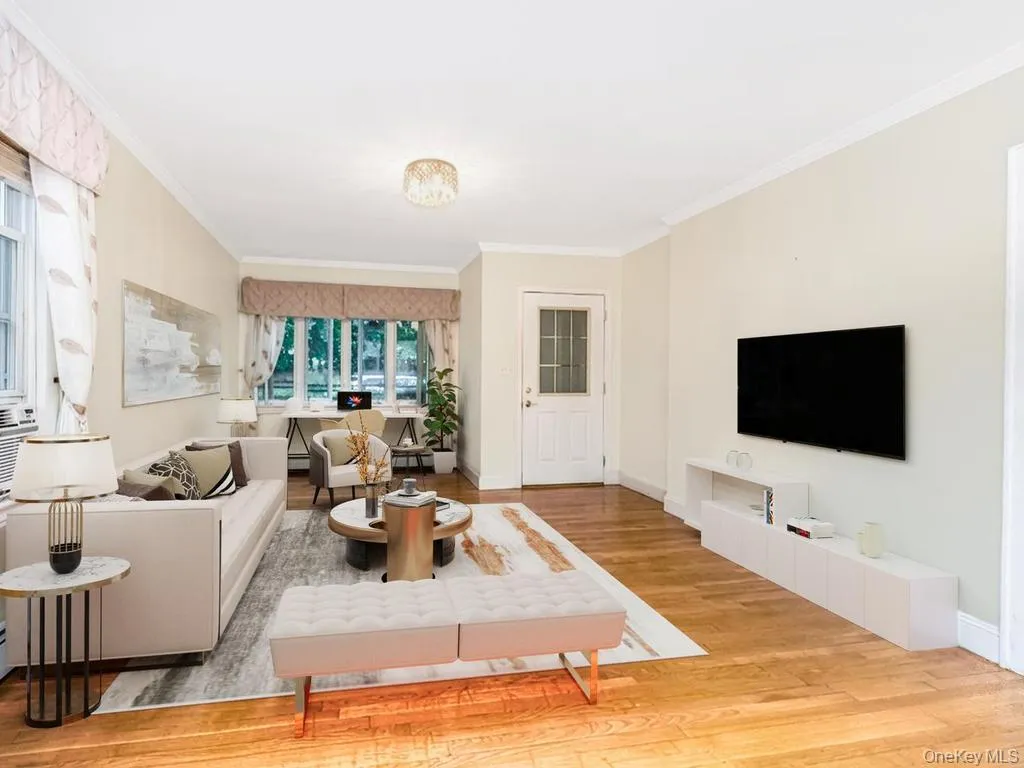 4004 Rombouts Avenue, New York, NY, 6 Bedrooms Bedrooms, 10 Rooms Rooms,3 BathroomsBathrooms,Residential,For Rent,Rombouts,0,1019809 4004 Rombouts Avenue, New York, NY, 6 Bedrooms Bedrooms, 10 Rooms Rooms,3 BathroomsBathrooms,Residential,For Rent,Rombouts,0,1019809