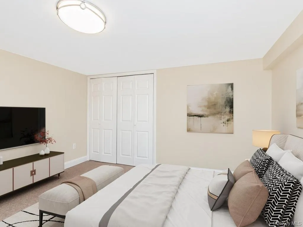 4004 Rombouts Avenue, New York, NY, 6 Bedrooms Bedrooms, 10 Rooms Rooms,3 BathroomsBathrooms,Residential,For Rent,Rombouts,0,1019809 4004 Rombouts Avenue, New York, NY, 6 Bedrooms Bedrooms, 10 Rooms Rooms,3 BathroomsBathrooms,Residential,For Rent,Rombouts,0,1019809