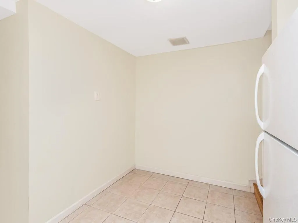 4004 Rombouts Avenue, New York, NY, 6 Bedrooms Bedrooms, 10 Rooms Rooms,3 BathroomsBathrooms,Residential,For Rent,Rombouts,0,1019809 4004 Rombouts Avenue, New York, NY, 6 Bedrooms Bedrooms, 10 Rooms Rooms,3 BathroomsBathrooms,Residential,For Rent,Rombouts,0,1019809