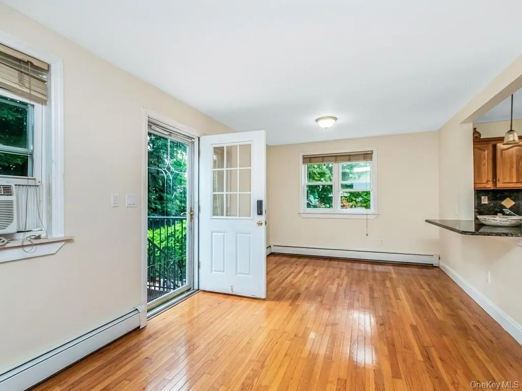 4004 Rombouts Avenue, New York, NY, 6 Bedrooms Bedrooms, 10 Rooms Rooms,3 BathroomsBathrooms,Residential,For Rent,Rombouts,0,1019809 4004 Rombouts Avenue, New York, NY, 6 Bedrooms Bedrooms, 10 Rooms Rooms,3 BathroomsBathrooms,Residential,For Rent,Rombouts,0,1019809