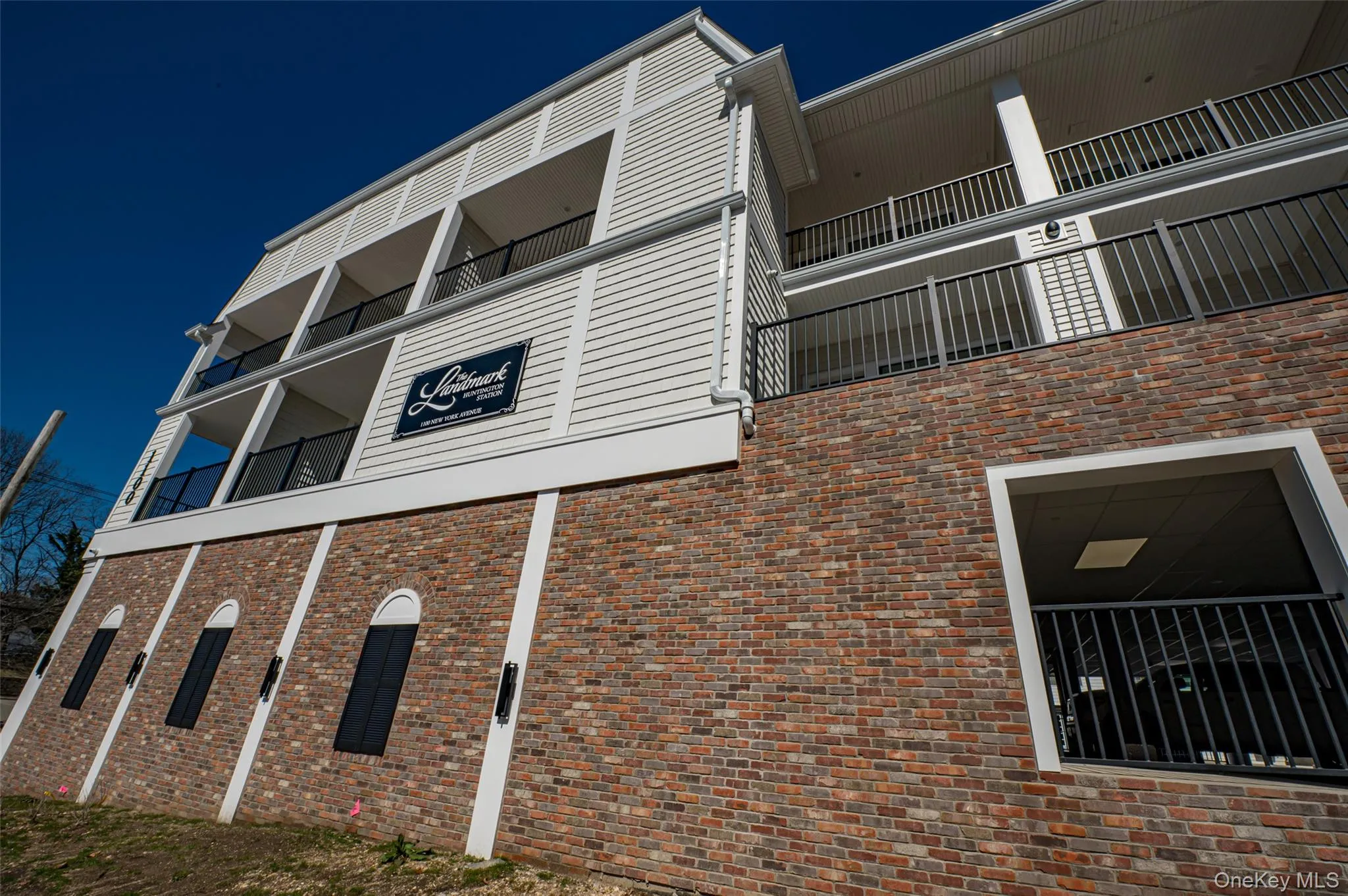 1100 New York Avenue, Huntington, NY, 2 Bedrooms Bedrooms, 4 Rooms Rooms,2 BathroomsBathrooms,Residential Lease,For Rent,New York,0,1019819 1100 New York Avenue, Huntington, NY, 2 Bedrooms Bedrooms, 4 Rooms Rooms,2 BathroomsBathrooms,Residential Lease,For Rent,New York,0,1019819