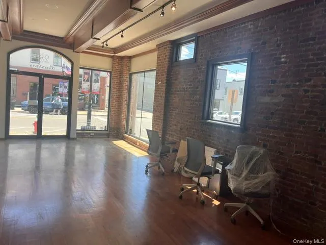 281 Broadway, Oyster Bay, NY, ,Commercial Lease,For Rent,Broadway,0,1019820 281 Broadway, Oyster Bay, NY, ,Commercial Lease,For Rent,Broadway,0,1019820