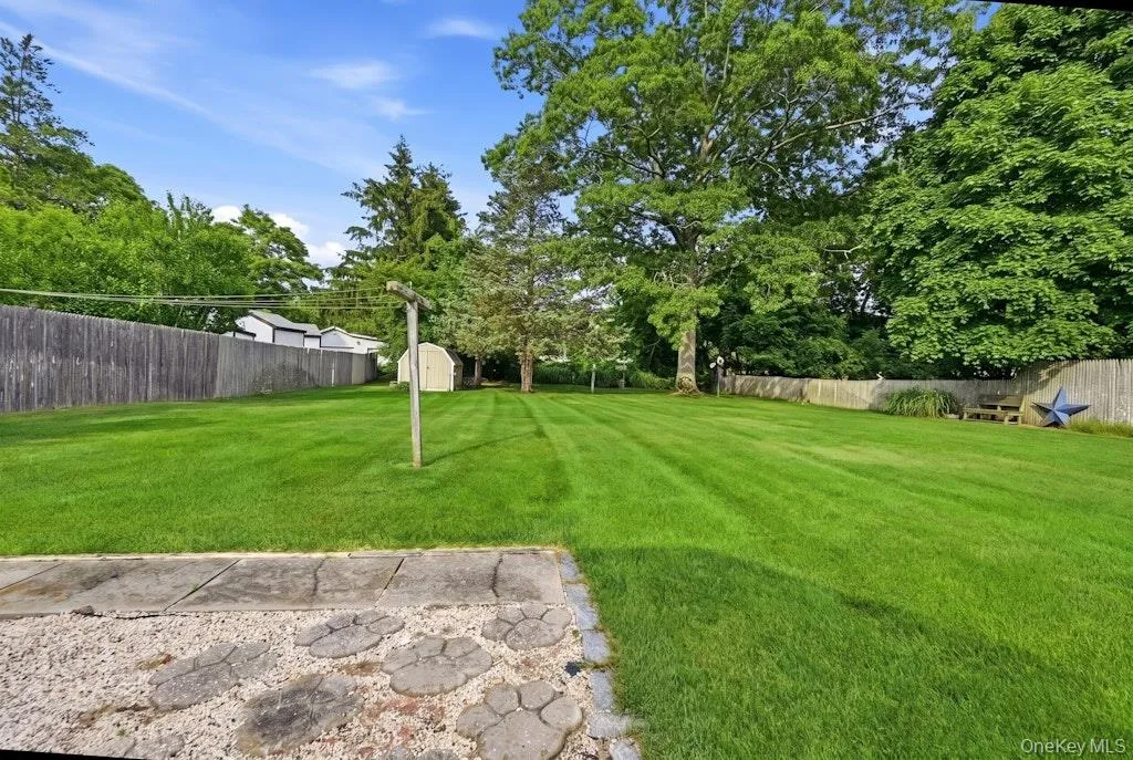 32 Jackson Street, Riverhead, NY, 3 Bedrooms Bedrooms, 7 Rooms Rooms,1 BathroomBathrooms,Residential,For Rent,Jackson,0,1019827 32 Jackson Street, Riverhead, NY, 3 Bedrooms Bedrooms, 7 Rooms Rooms,1 BathroomBathrooms,Residential,For Rent,Jackson,0,1019827