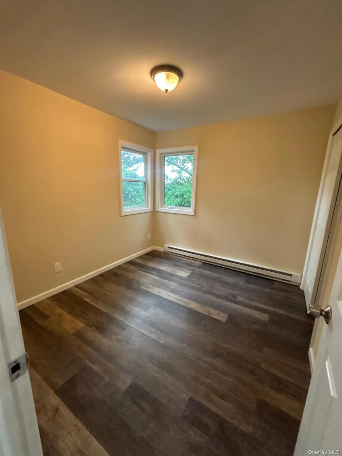 1121 Woodcrest Avenue, Riverhead, NY, 3 Bedrooms Bedrooms, 5 Rooms Rooms,1 BathroomBathrooms,Residential Lease,For Rent,Woodcrest,0,1019828 1121 Woodcrest Avenue, Riverhead, NY, 3 Bedrooms Bedrooms, 5 Rooms Rooms,1 BathroomBathrooms,Residential Lease,For Rent,Woodcrest,0,1019828