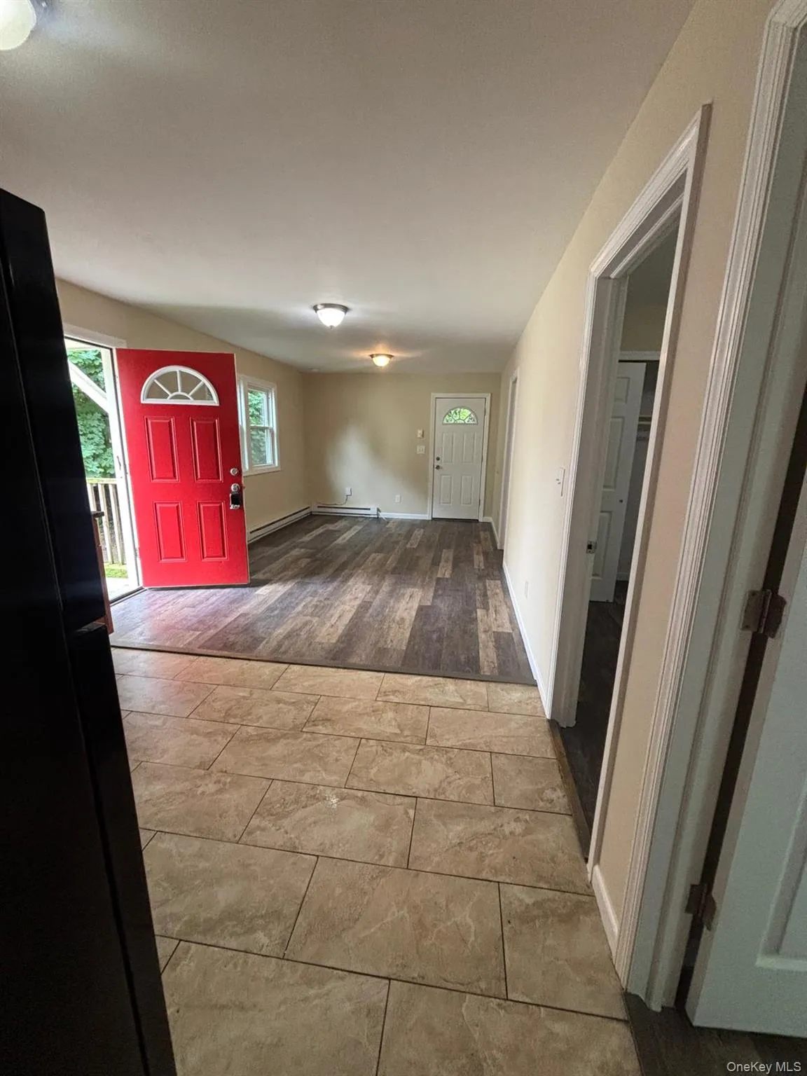 1121 Woodcrest Avenue, Riverhead, NY, 3 Bedrooms Bedrooms, 5 Rooms Rooms,1 BathroomBathrooms,Residential Lease,For Rent,Woodcrest,0,1019828 1121 Woodcrest Avenue, Riverhead, NY, 3 Bedrooms Bedrooms, 5 Rooms Rooms,1 BathroomBathrooms,Residential Lease,For Rent,Woodcrest,0,1019828