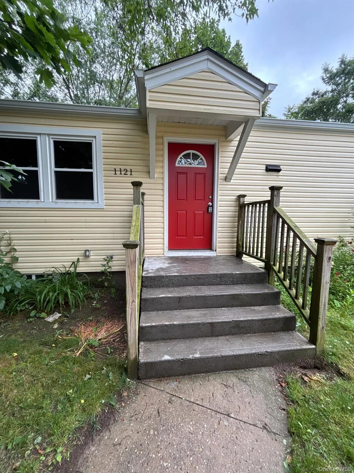 1121 Woodcrest Avenue, Riverhead, NY, 3 Bedrooms Bedrooms, 5 Rooms Rooms,1 BathroomBathrooms,Residential Lease,For Rent,Woodcrest,0,1019828 1121 Woodcrest Avenue, Riverhead, NY, 3 Bedrooms Bedrooms, 5 Rooms Rooms,1 BathroomBathrooms,Residential Lease,For Rent,Woodcrest,0,1019828