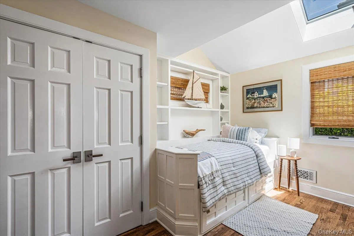 291 Dune Road, Southampton, NY, 5 Bedrooms Bedrooms, 16 Rooms Rooms,5 BathroomsBathrooms,Residential,For Rent,Dune,0,1019832 291 Dune Road, Southampton, NY, 5 Bedrooms Bedrooms, 16 Rooms Rooms,5 BathroomsBathrooms,Residential,For Rent,Dune,0,1019832