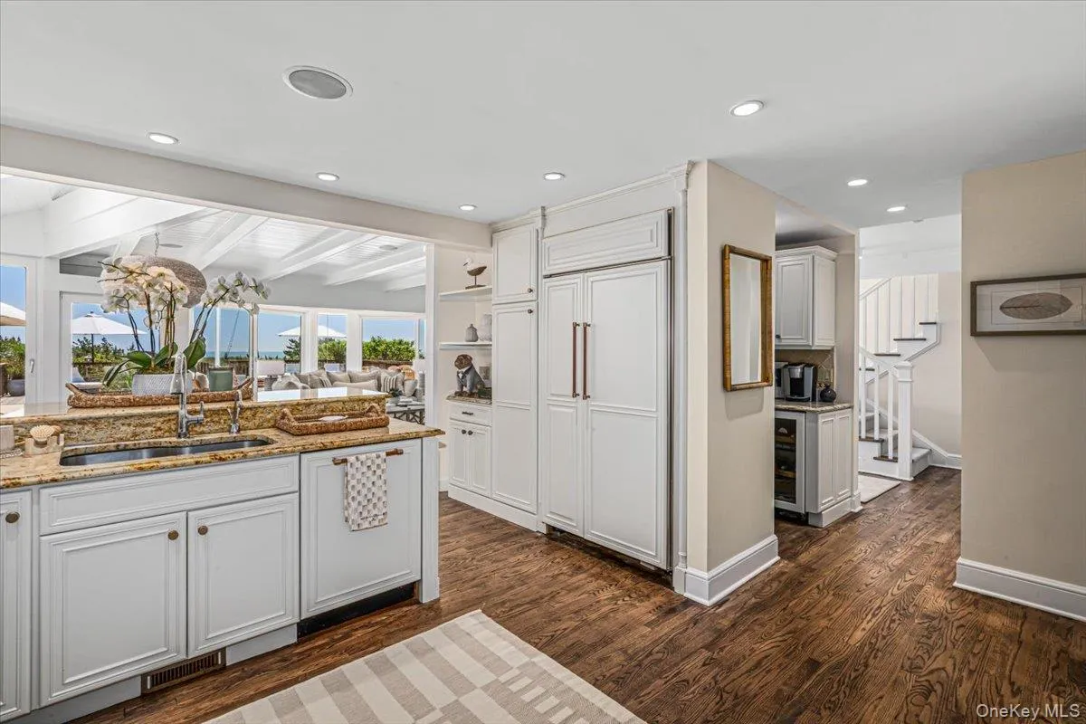 291 Dune Road, Southampton, NY, 5 Bedrooms Bedrooms, 16 Rooms Rooms,5 BathroomsBathrooms,Residential,For Rent,Dune,0,1019832 291 Dune Road, Southampton, NY, 5 Bedrooms Bedrooms, 16 Rooms Rooms,5 BathroomsBathrooms,Residential,For Rent,Dune,0,1019832