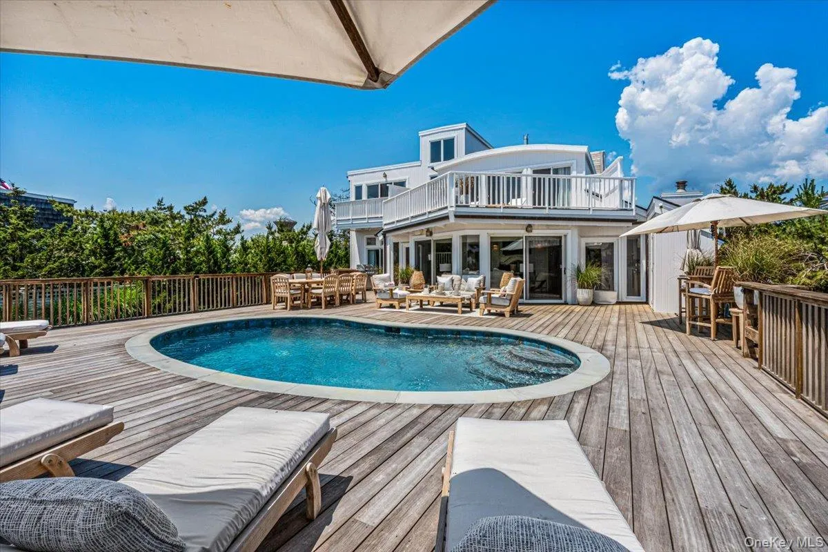 291 Dune Road, Southampton, NY, 5 Bedrooms Bedrooms, 16 Rooms Rooms,5 BathroomsBathrooms,Residential,For Rent,Dune,0,1019832 291 Dune Road, Southampton, NY, 5 Bedrooms Bedrooms, 16 Rooms Rooms,5 BathroomsBathrooms,Residential,For Rent,Dune,0,1019832