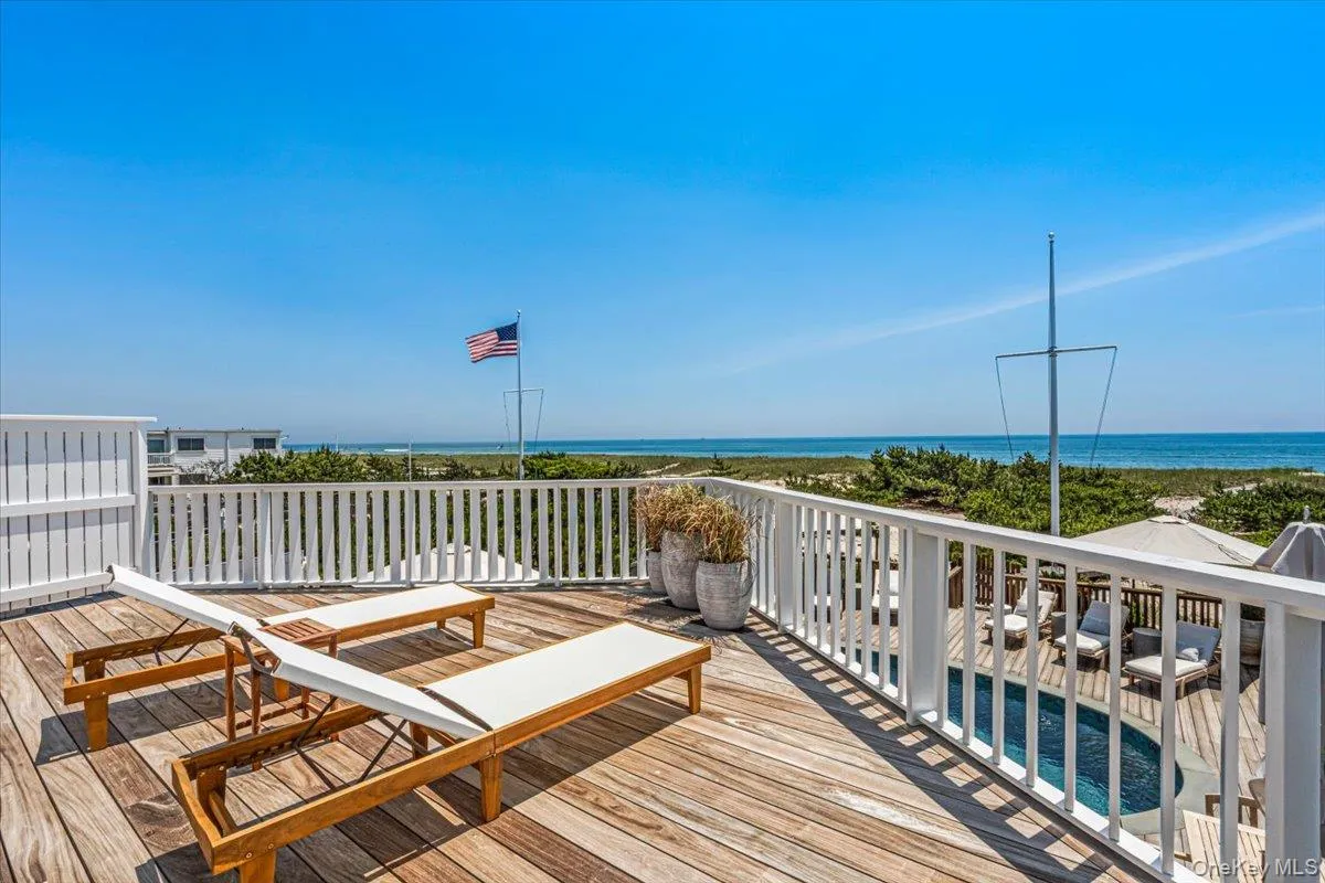 291 Dune Road, Southampton, NY, 5 Bedrooms Bedrooms, 16 Rooms Rooms,5 BathroomsBathrooms,Residential,For Rent,Dune,0,1019832 291 Dune Road, Southampton, NY, 5 Bedrooms Bedrooms, 16 Rooms Rooms,5 BathroomsBathrooms,Residential,For Rent,Dune,0,1019832