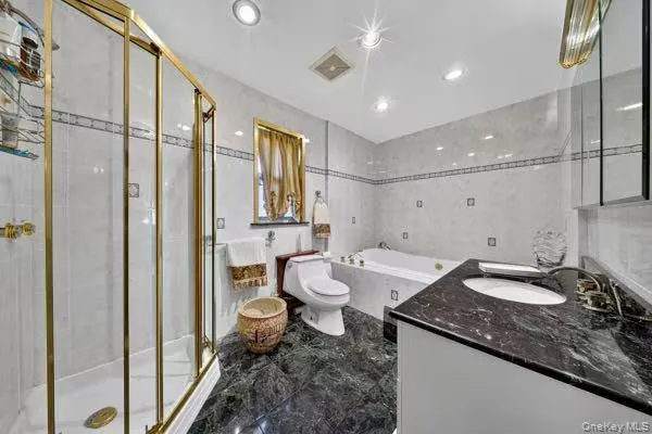 47-57 Utopia Parkway, New York, NY, 4 Bedrooms Bedrooms, 9 Rooms Rooms,2 BathroomsBathrooms,Residential,For Rent,Utopia,0,1019836 47-57 Utopia Parkway, New York, NY, 4 Bedrooms Bedrooms, 9 Rooms Rooms,2 BathroomsBathrooms,Residential,For Rent,Utopia,0,1019836