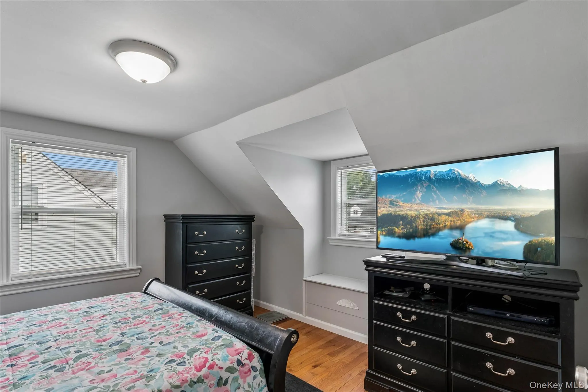 3 Hillcrest Drive, North Hempstead, NY, 4 Bedrooms Bedrooms, 9 Rooms Rooms,2 BathroomsBathrooms,Residential,For Rent,Hillcrest,0,1019842 3 Hillcrest Drive, North Hempstead, NY, 4 Bedrooms Bedrooms, 9 Rooms Rooms,2 BathroomsBathrooms,Residential,For Rent,Hillcrest,0,1019842