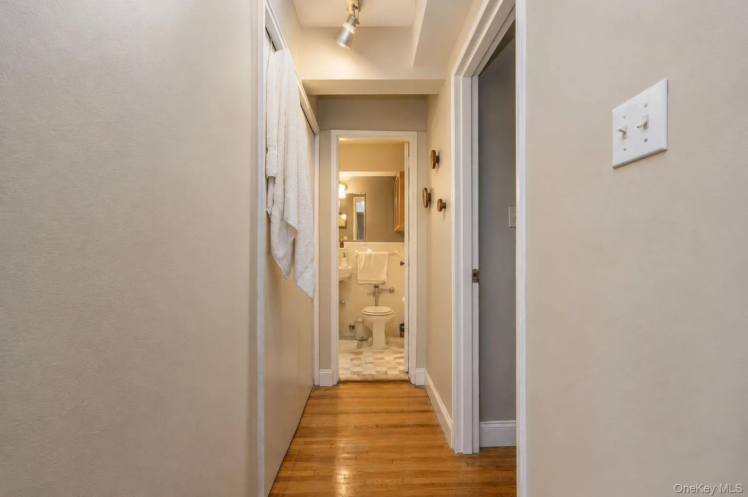 400 17th Street, New York, NY, 1 Bedroom Bedrooms, ,1 BathroomBathrooms,Residential,For Rent,17th,0,1019850 400 17th Street, New York, NY, 1 Bedroom Bedrooms, ,1 BathroomBathrooms,Residential,For Rent,17th,0,1019850