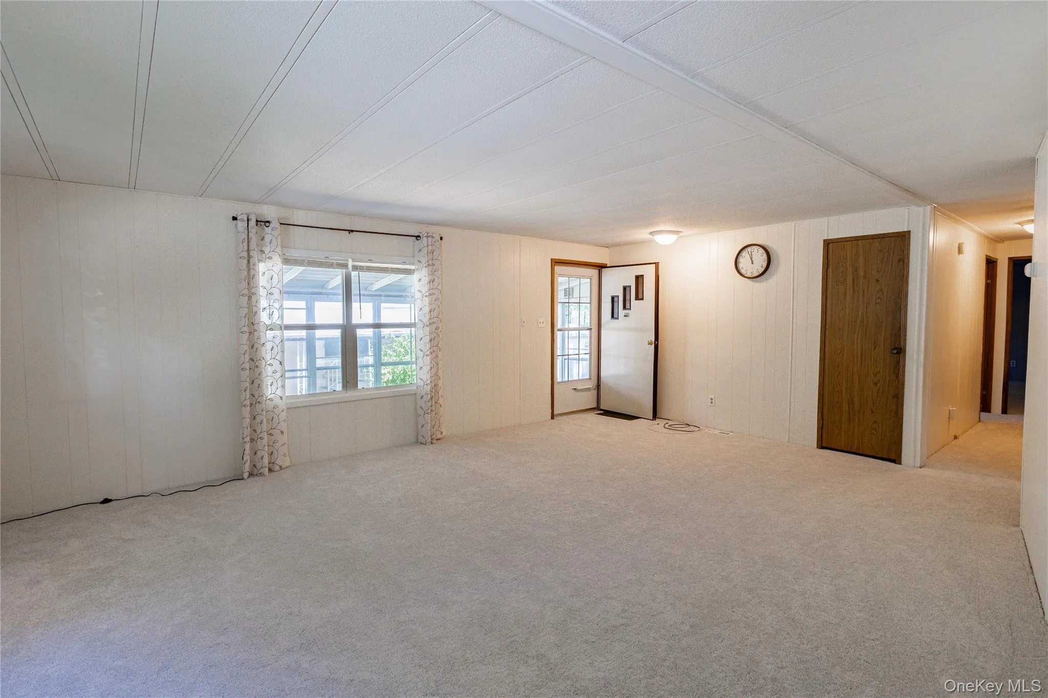 525 Riverleigh Avenue, Riverhead, NY, 2 Bedrooms Bedrooms, 7 Rooms Rooms,2 BathroomsBathrooms,Residential,For Rent,Riverleigh,0,1019861 525 Riverleigh Avenue, Riverhead, NY, 2 Bedrooms Bedrooms, 7 Rooms Rooms,2 BathroomsBathrooms,Residential,For Rent,Riverleigh,0,1019861