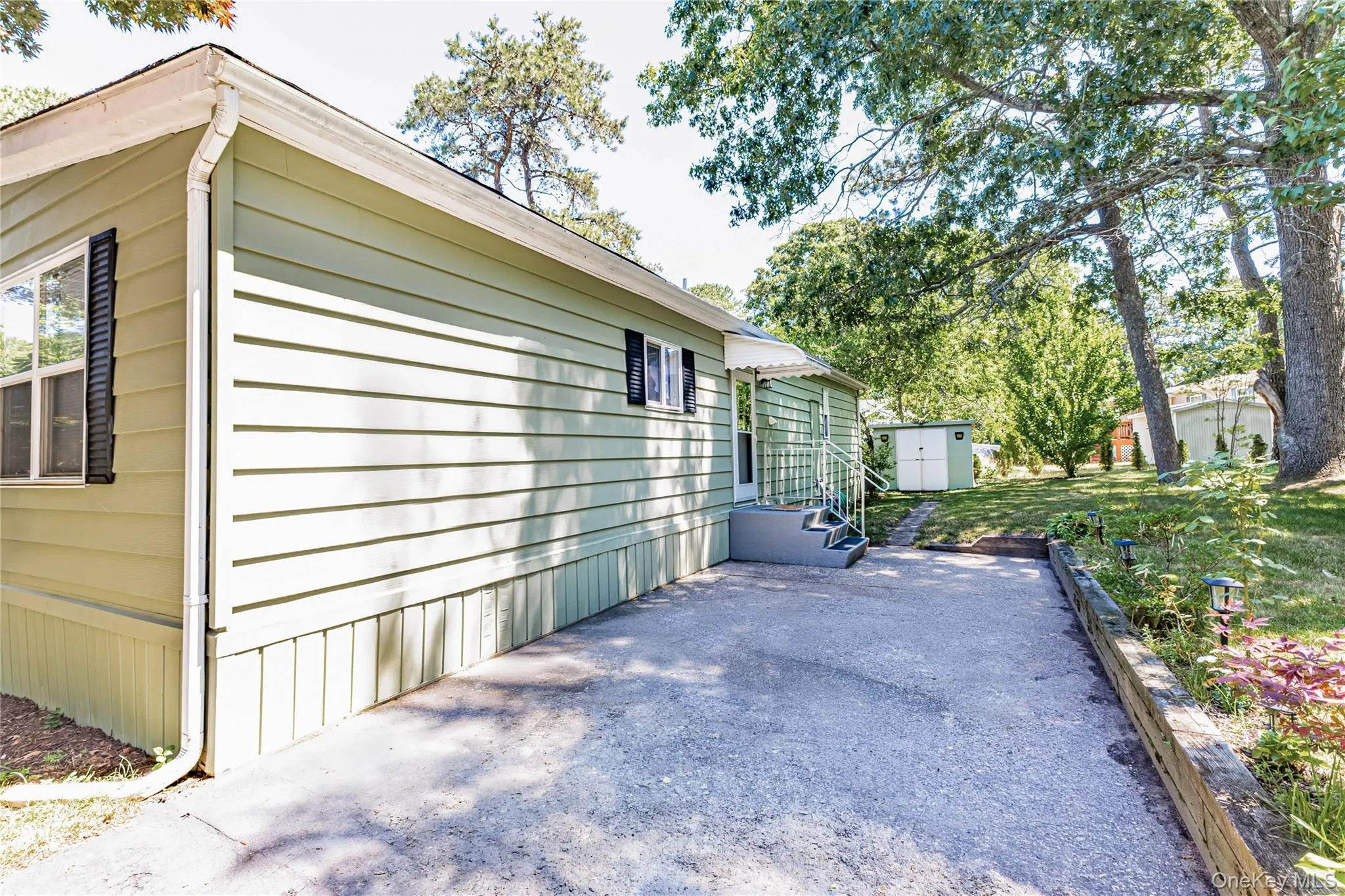 525 Riverleigh Avenue, Riverhead, NY, 2 Bedrooms Bedrooms, 7 Rooms Rooms,2 BathroomsBathrooms,Residential,For Rent,Riverleigh,0,1019861 525 Riverleigh Avenue, Riverhead, NY, 2 Bedrooms Bedrooms, 7 Rooms Rooms,2 BathroomsBathrooms,Residential,For Rent,Riverleigh,0,1019861