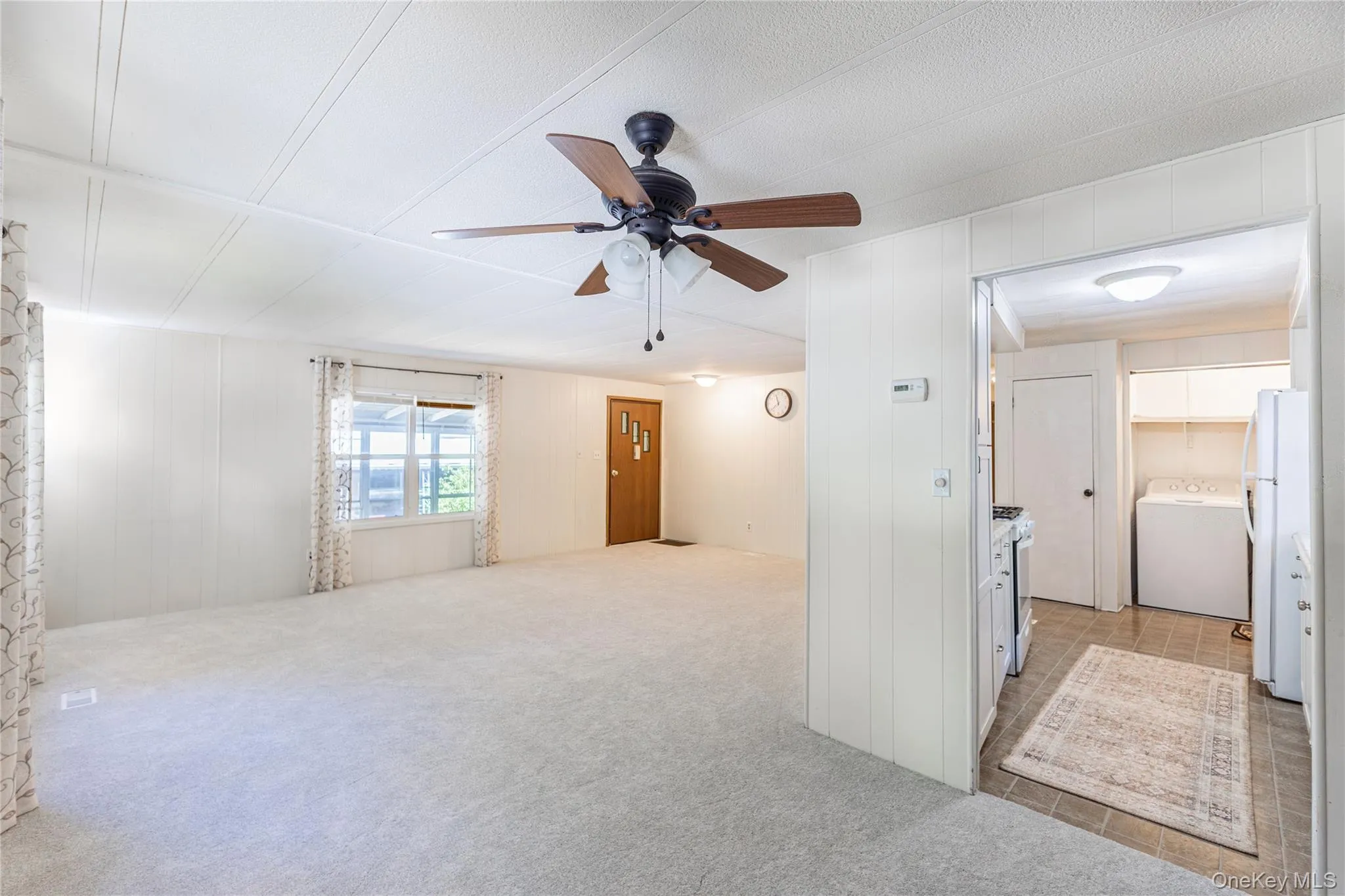 525 Riverleigh Avenue, Riverhead, NY, 2 Bedrooms Bedrooms, 7 Rooms Rooms,2 BathroomsBathrooms,Residential,For Rent,Riverleigh,0,1019861 525 Riverleigh Avenue, Riverhead, NY, 2 Bedrooms Bedrooms, 7 Rooms Rooms,2 BathroomsBathrooms,Residential,For Rent,Riverleigh,0,1019861