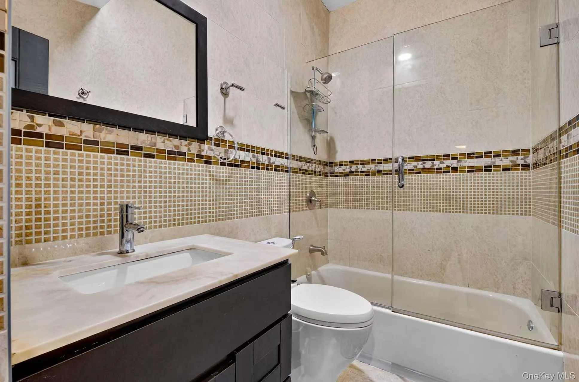 242-14 83rd Avenue, New York, NY, 5 Bedrooms Bedrooms, 12 Rooms Rooms,5 BathroomsBathrooms,Residential,For Rent,83rd,0,1019866 242-14 83rd Avenue, New York, NY, 5 Bedrooms Bedrooms, 12 Rooms Rooms,5 BathroomsBathrooms,Residential,For Rent,83rd,0,1019866
