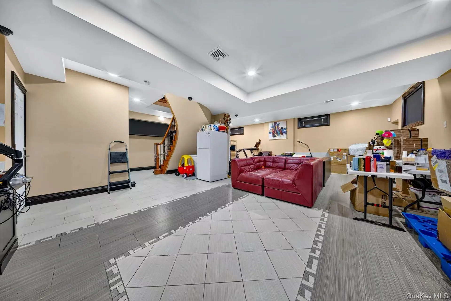 242-14 83rd Avenue, New York, NY, 5 Bedrooms Bedrooms, 12 Rooms Rooms,5 BathroomsBathrooms,Residential,For Rent,83rd,0,1019866 242-14 83rd Avenue, New York, NY, 5 Bedrooms Bedrooms, 12 Rooms Rooms,5 BathroomsBathrooms,Residential,For Rent,83rd,0,1019866